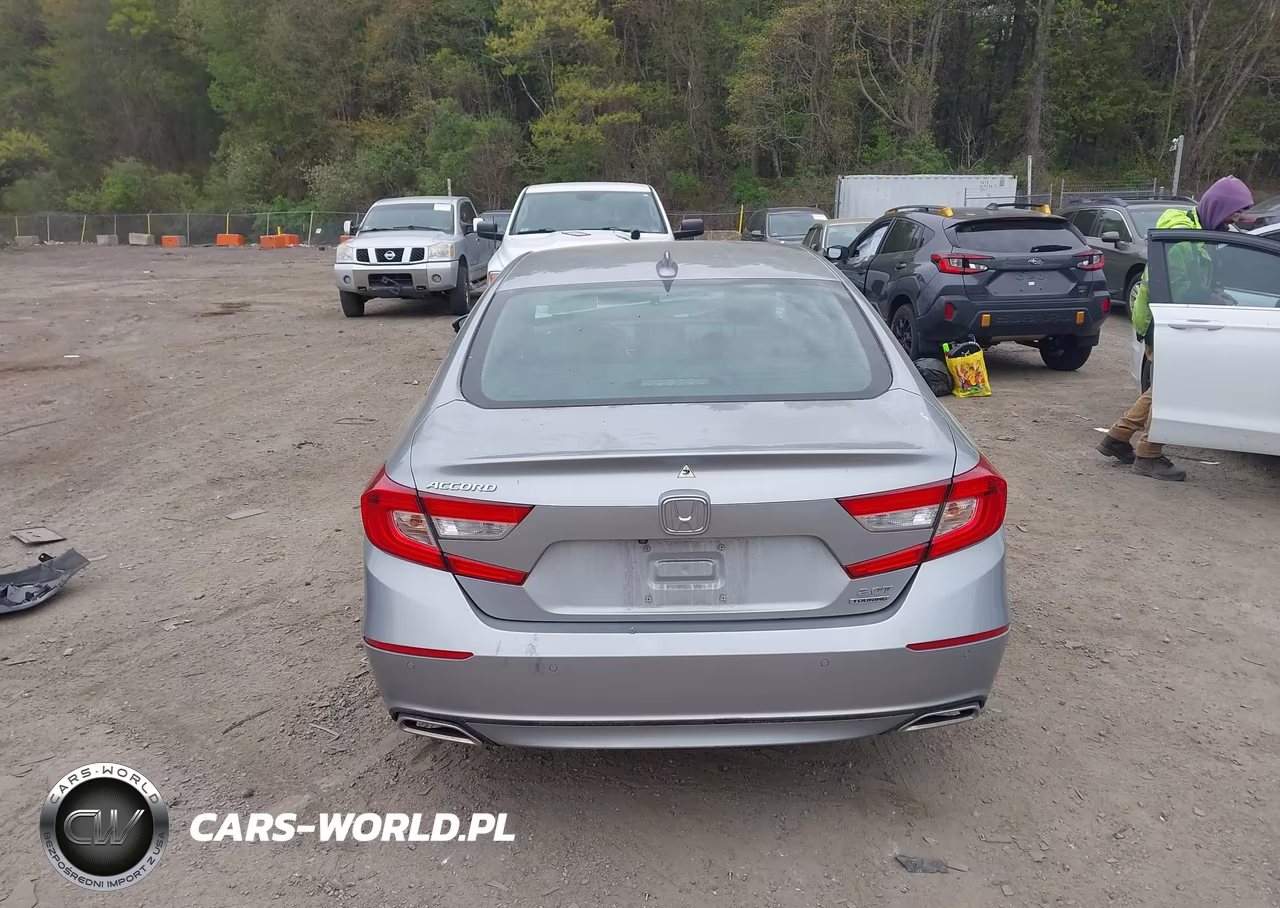 2018 Honda Accord Touring 2.0T VIN:1HGCV2F9XJA013691 - 17