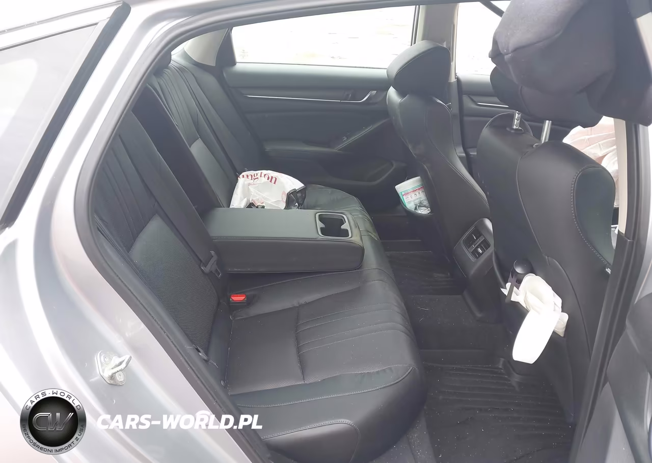 2018 Honda Accord Touring 2.0T VIN:1HGCV2F9XJA013691 - 8