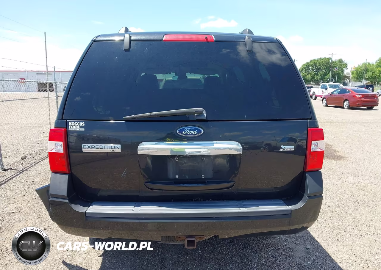 2010 Ford Expedition Xlt VIN:1FMJU1F57AEB53699 - 16