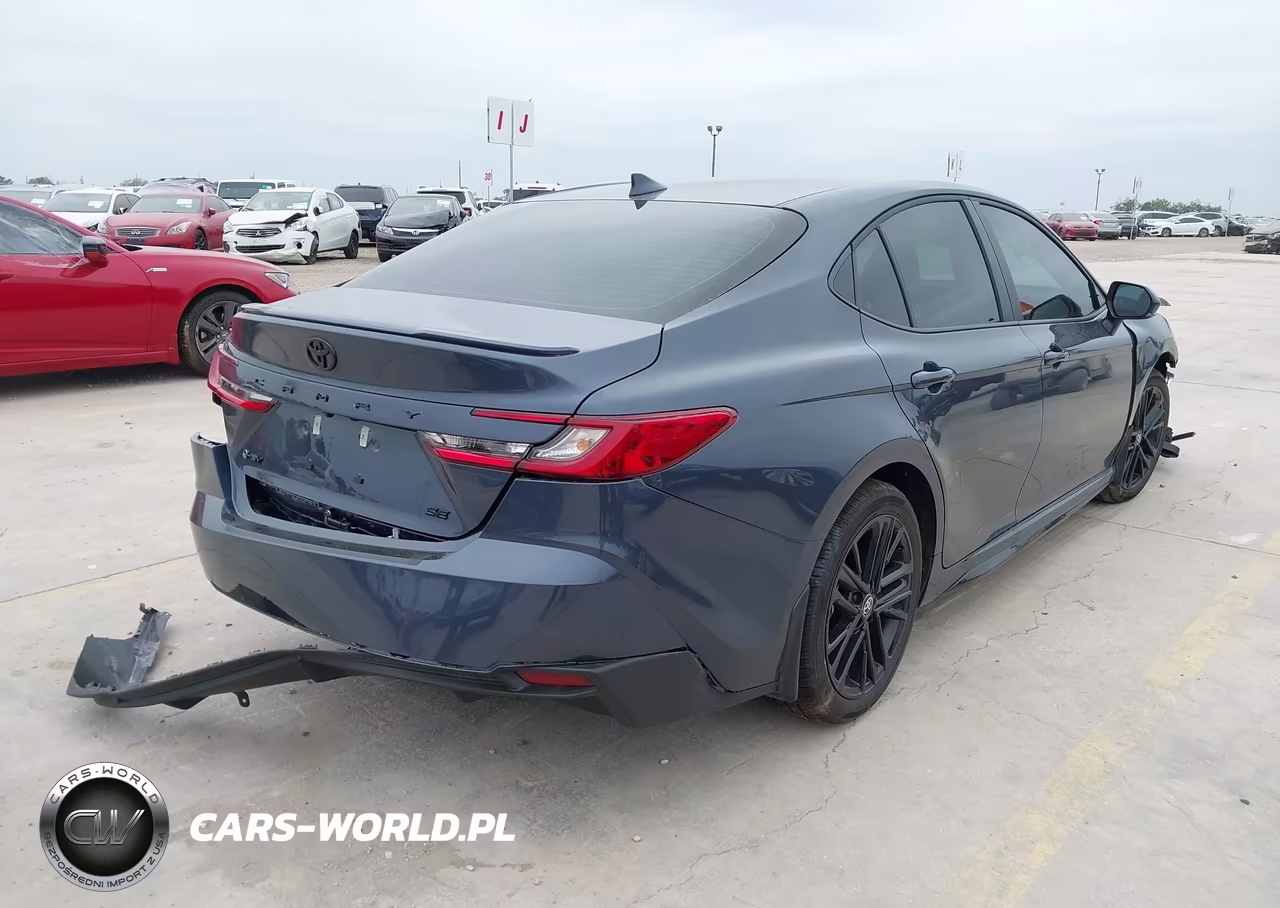2026 Toyota Camry Se VIN:4T1DAACK1TU729912 - 4