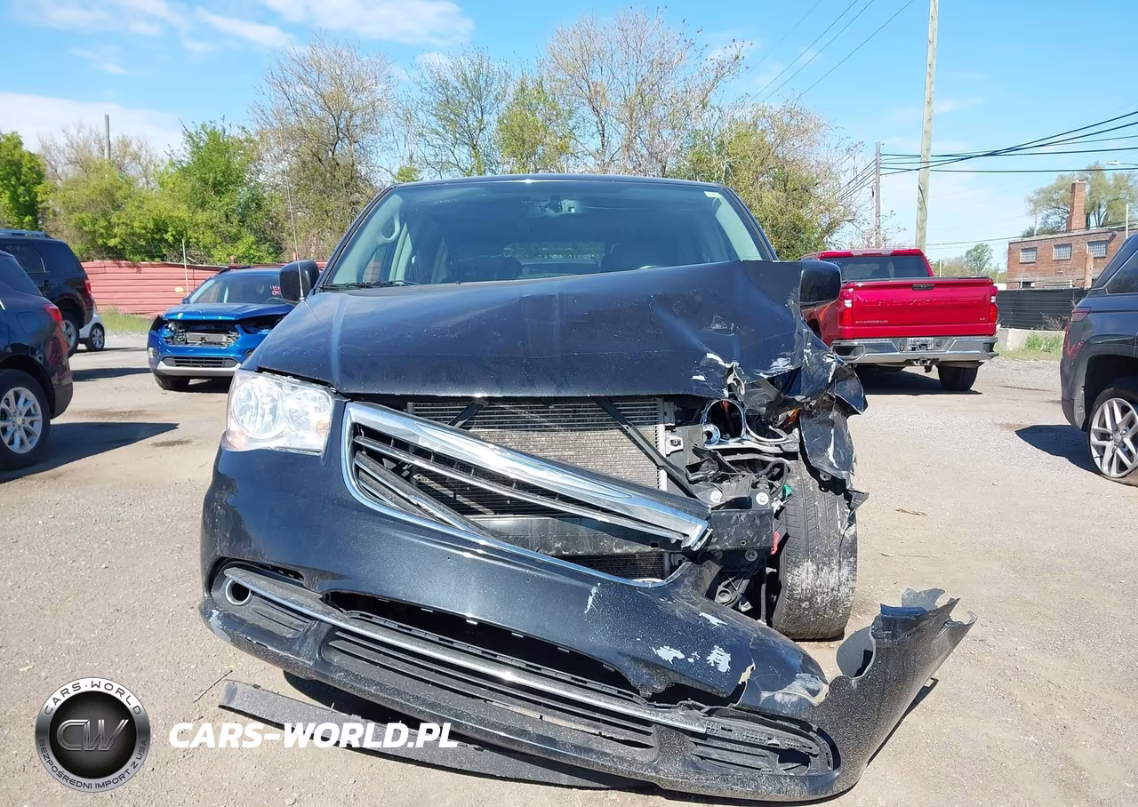 2016 Chrysler Town & Country Touring VIN:2C4RC1BG7GR294432 - 12