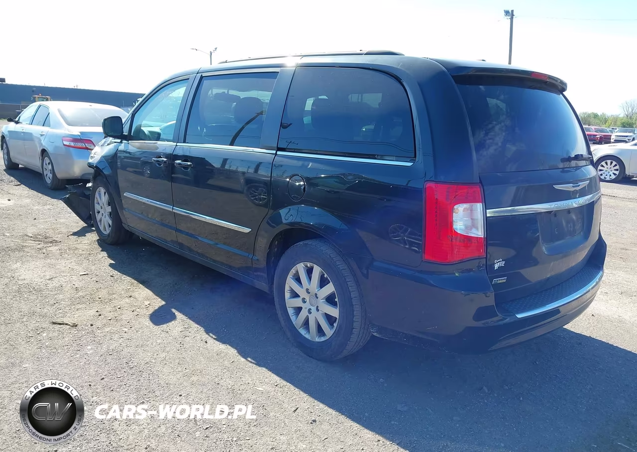 2016 Chrysler Town & Country Touring VIN:2C4RC1BG7GR294432 - 3