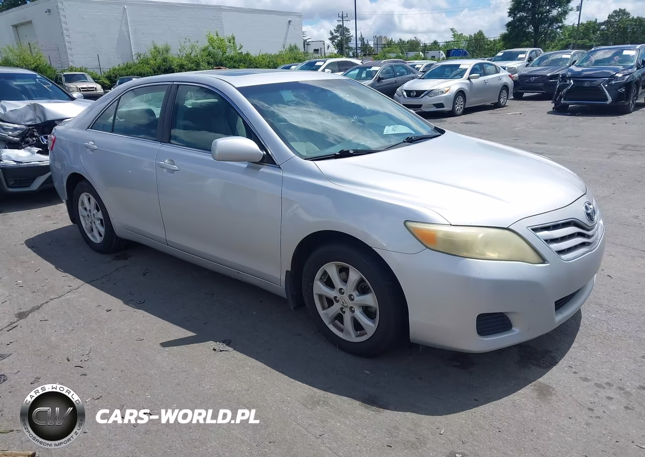 Główne zdjęcie 2010 Toyota Camry Le