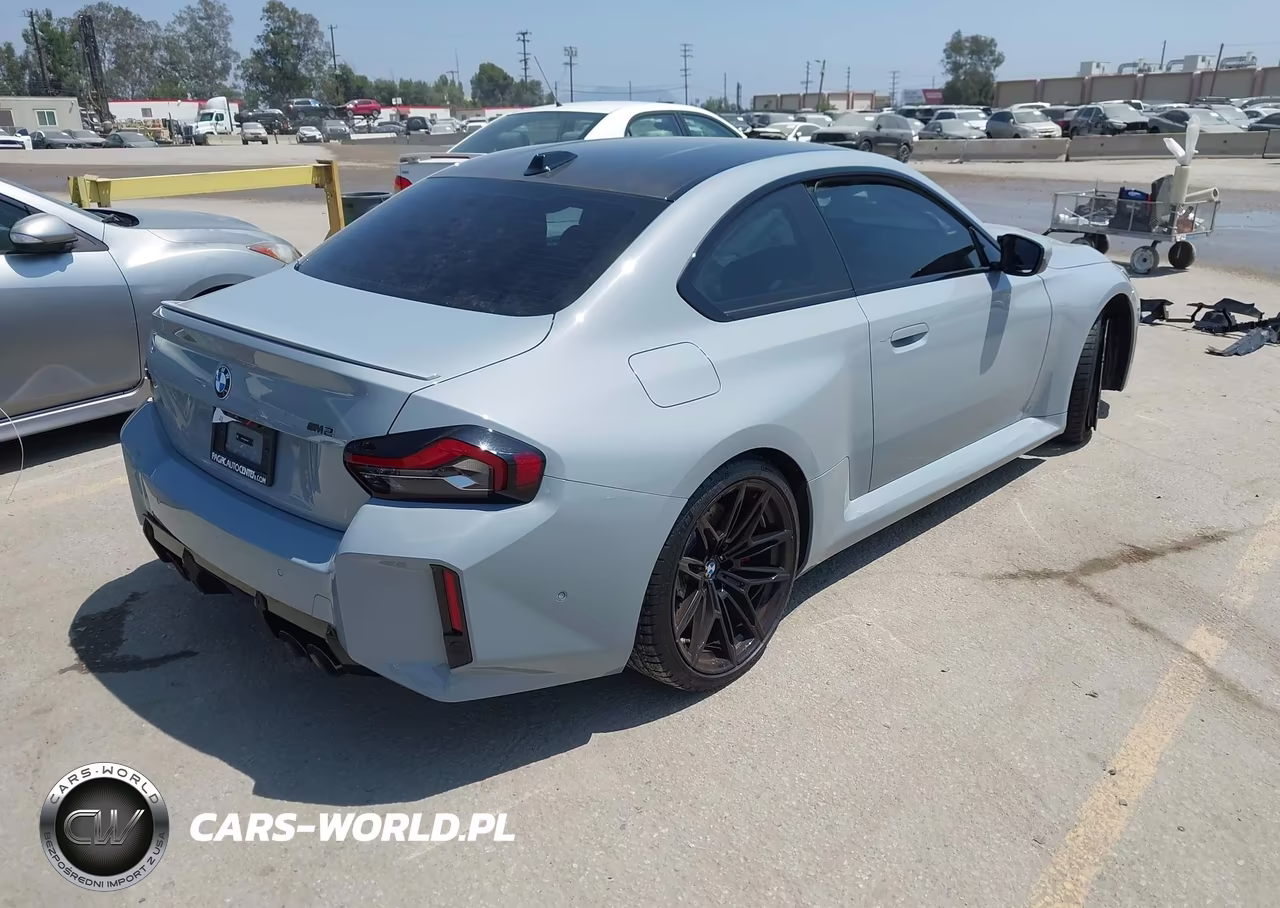 2025 BMW M2 VIN:3MF23DM0XS8E90390 - 4