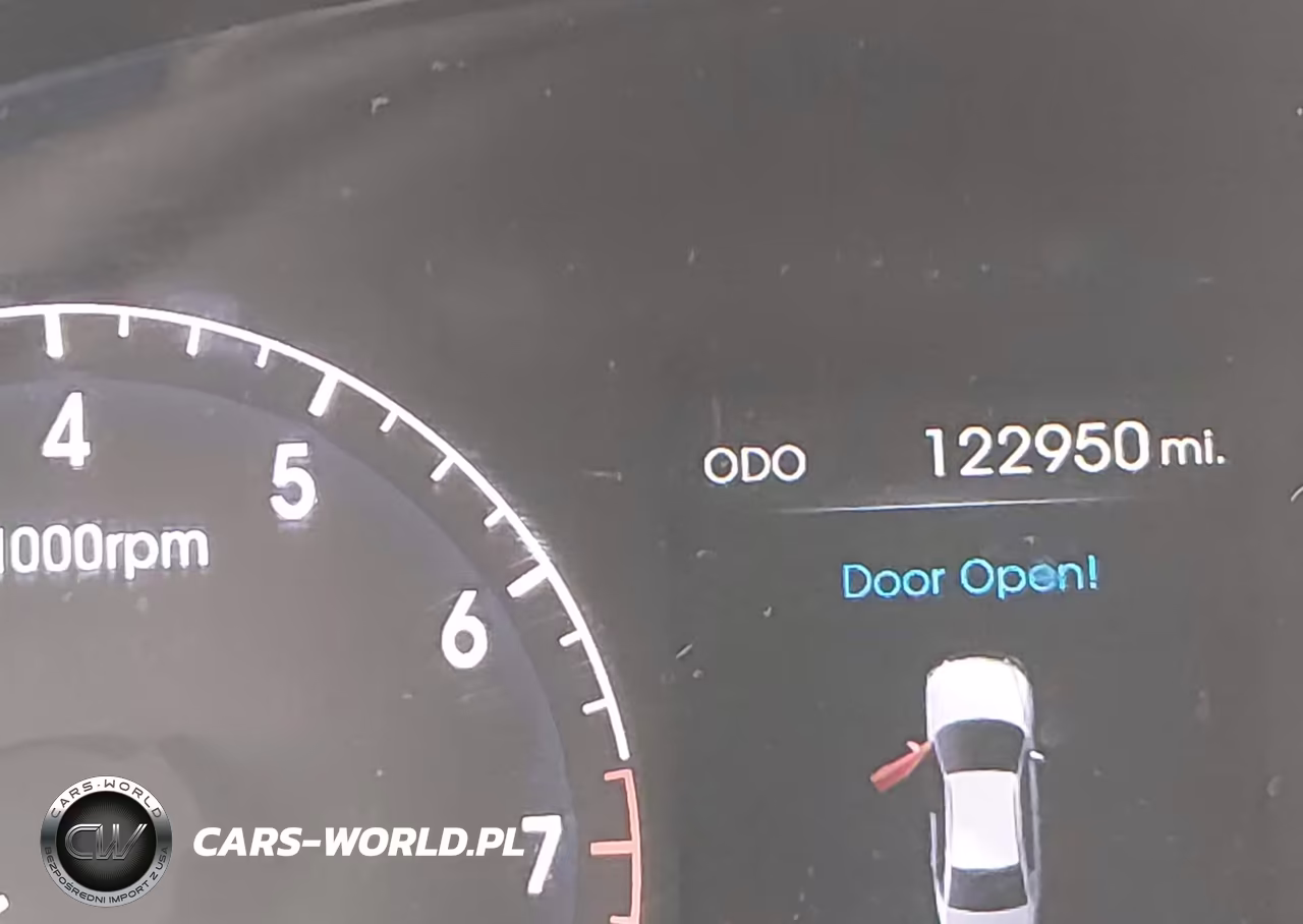 2012 Hyundai Genesis 3.8 VIN:KMHGC4DDXCU183779 - 12
