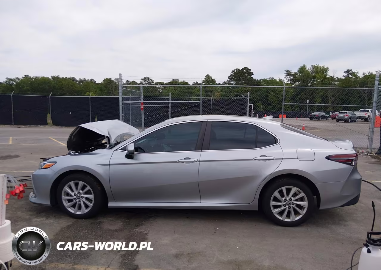 2021 Toyota Camry Le VIN:4T1C11AK9MU552056 - 14