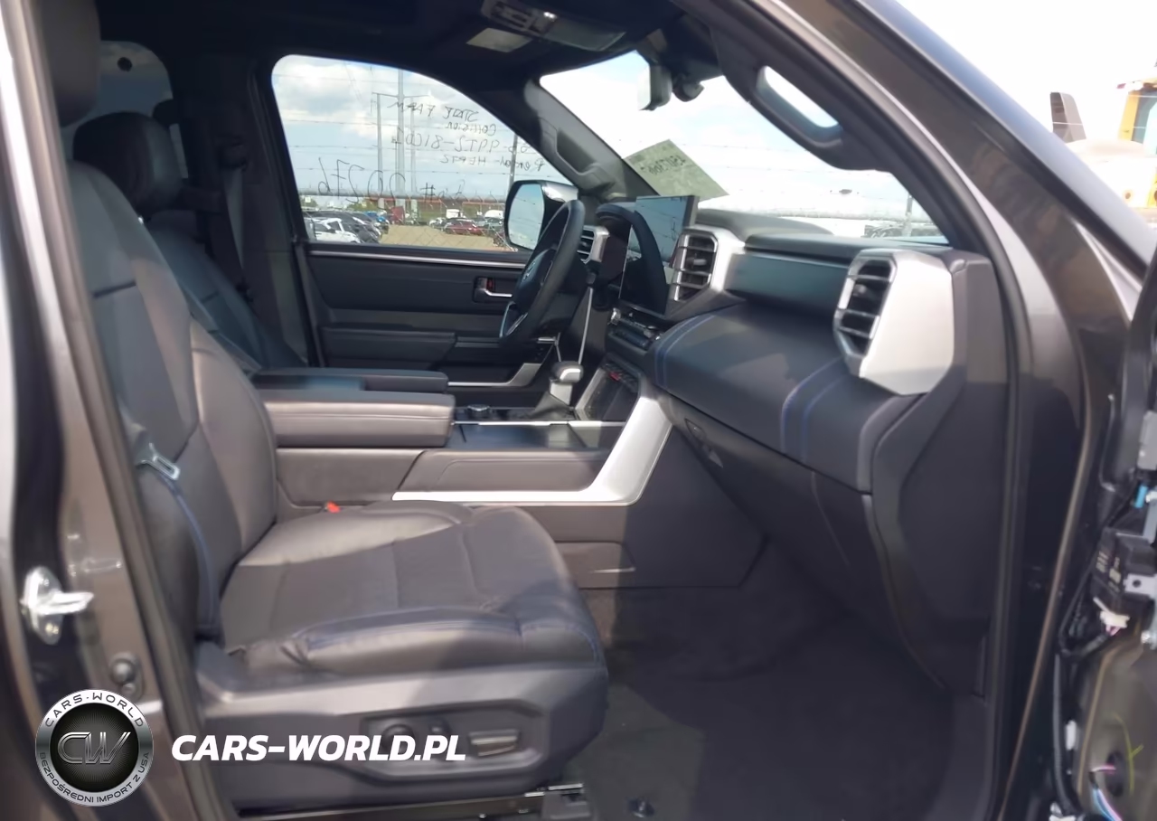 2025 Toyota Tundra Platinum VIN:5TFNA5DB5SX304799 - 5