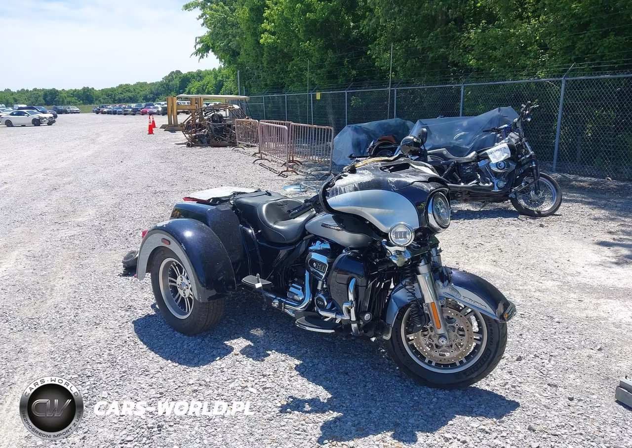 2019 Harley-Davidson Flhtcutg