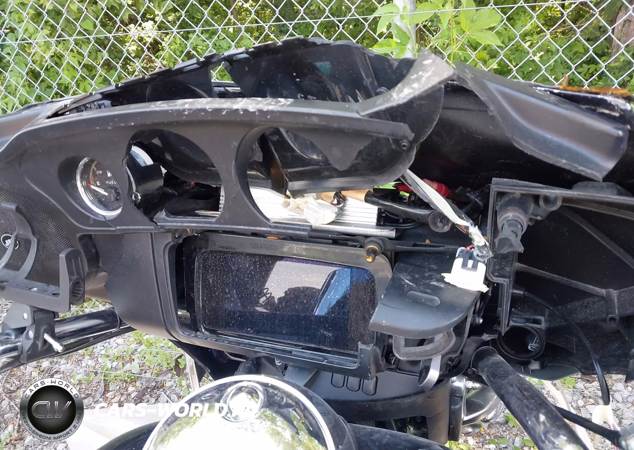 2019 Harley-Davidson Flhtcutg VIN:1HD1MAF17KB860739 - 7