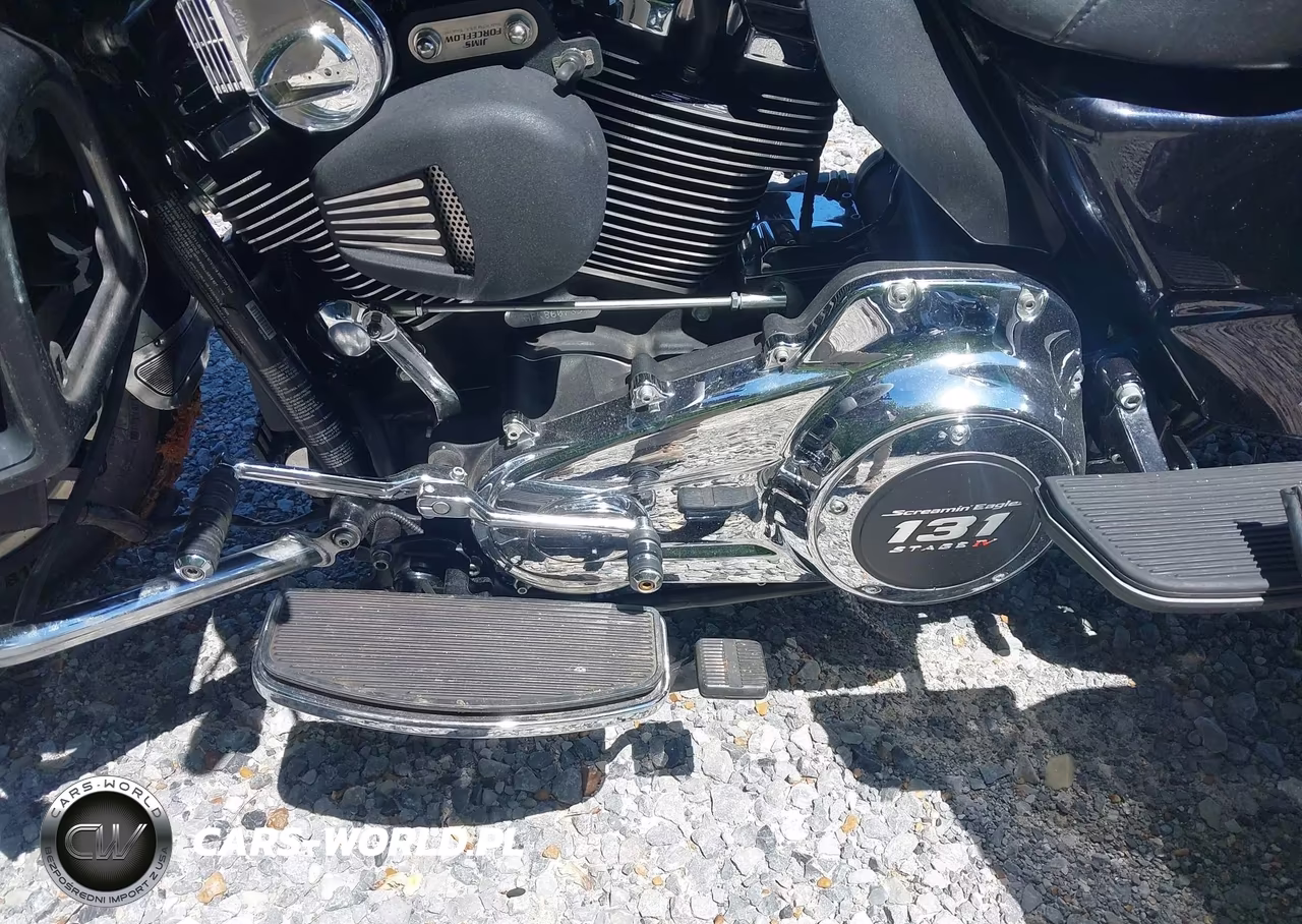2019 Harley-Davidson Flhtcutg VIN:1HD1MAF17KB860739 - 9