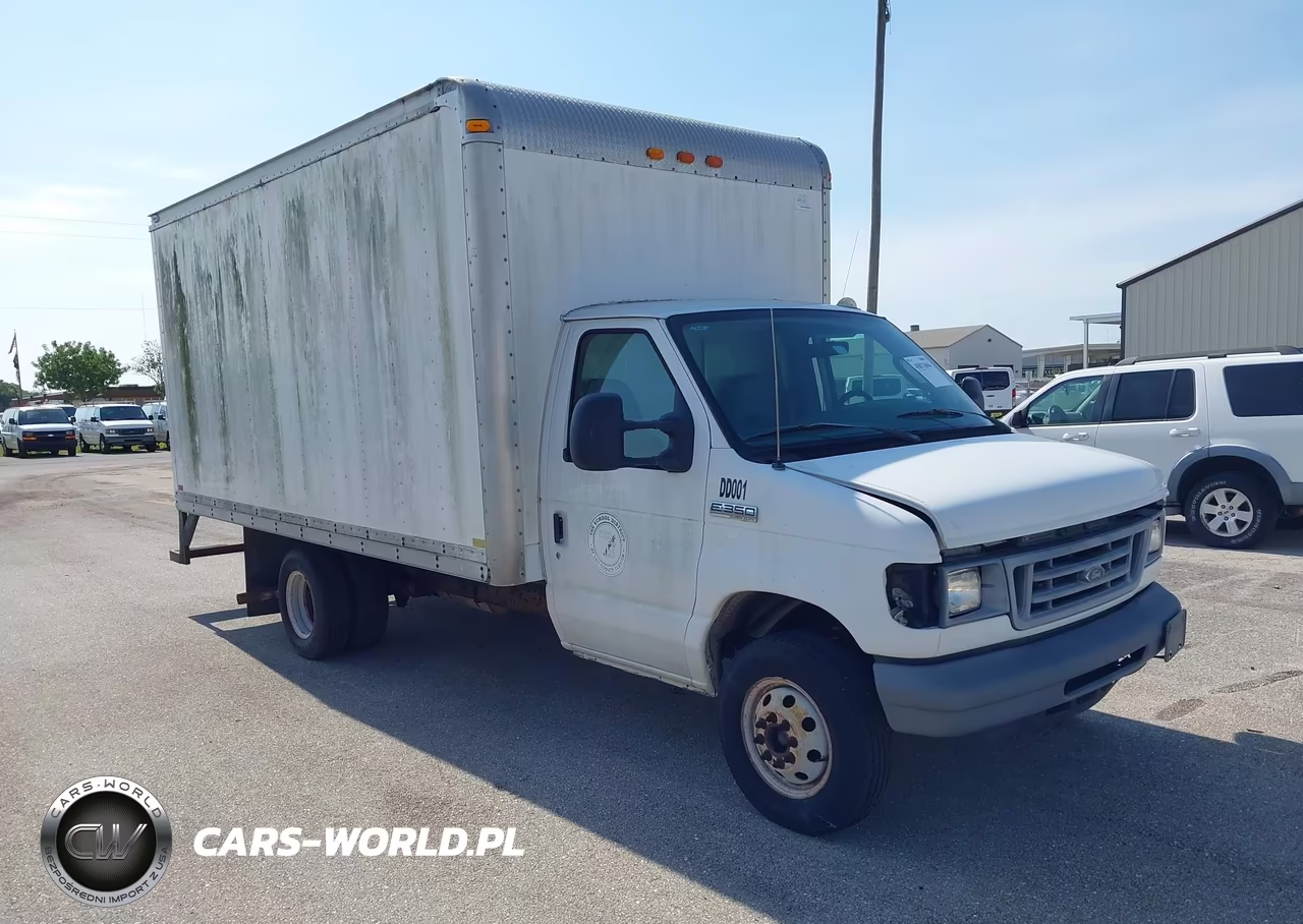 2007 Ford E-350 Cutaway