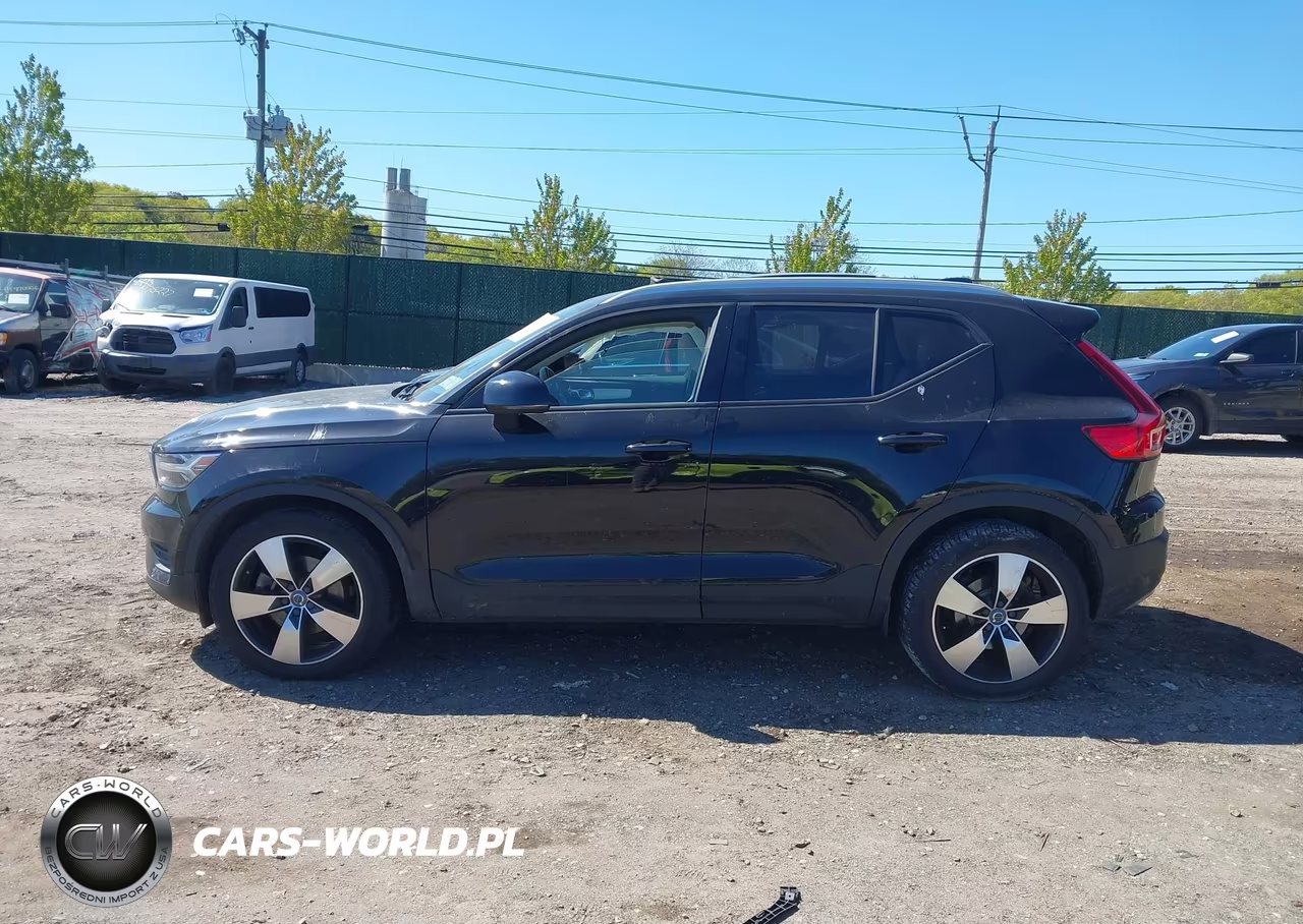 2019 Volvo Xc40 T5 Momentum-T5 R-Design VIN:YV4162XZ2K2014893 - 14