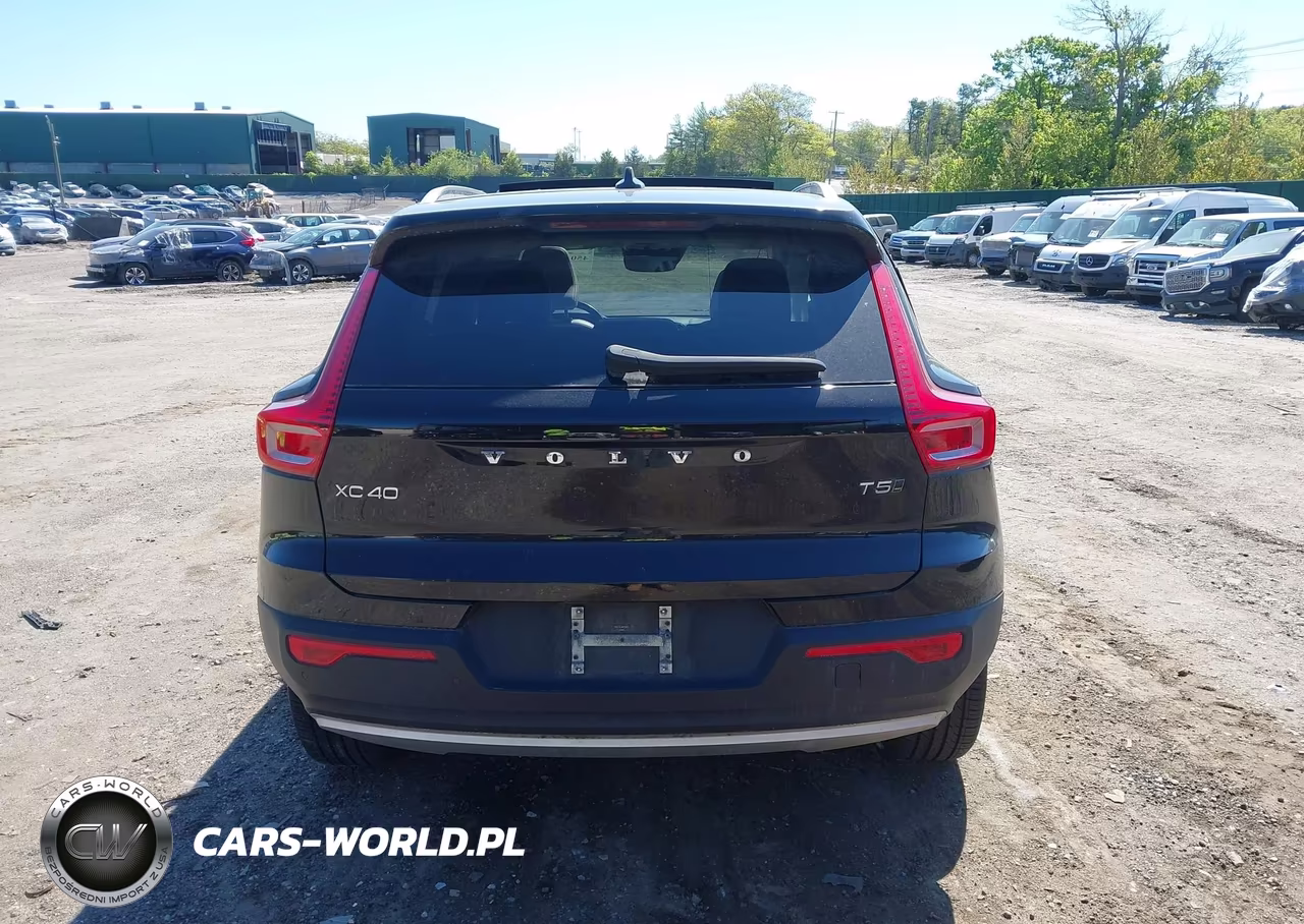 2019 Volvo Xc40 T5 Momentum-T5 R-Design VIN:YV4162XZ2K2014893 - 16