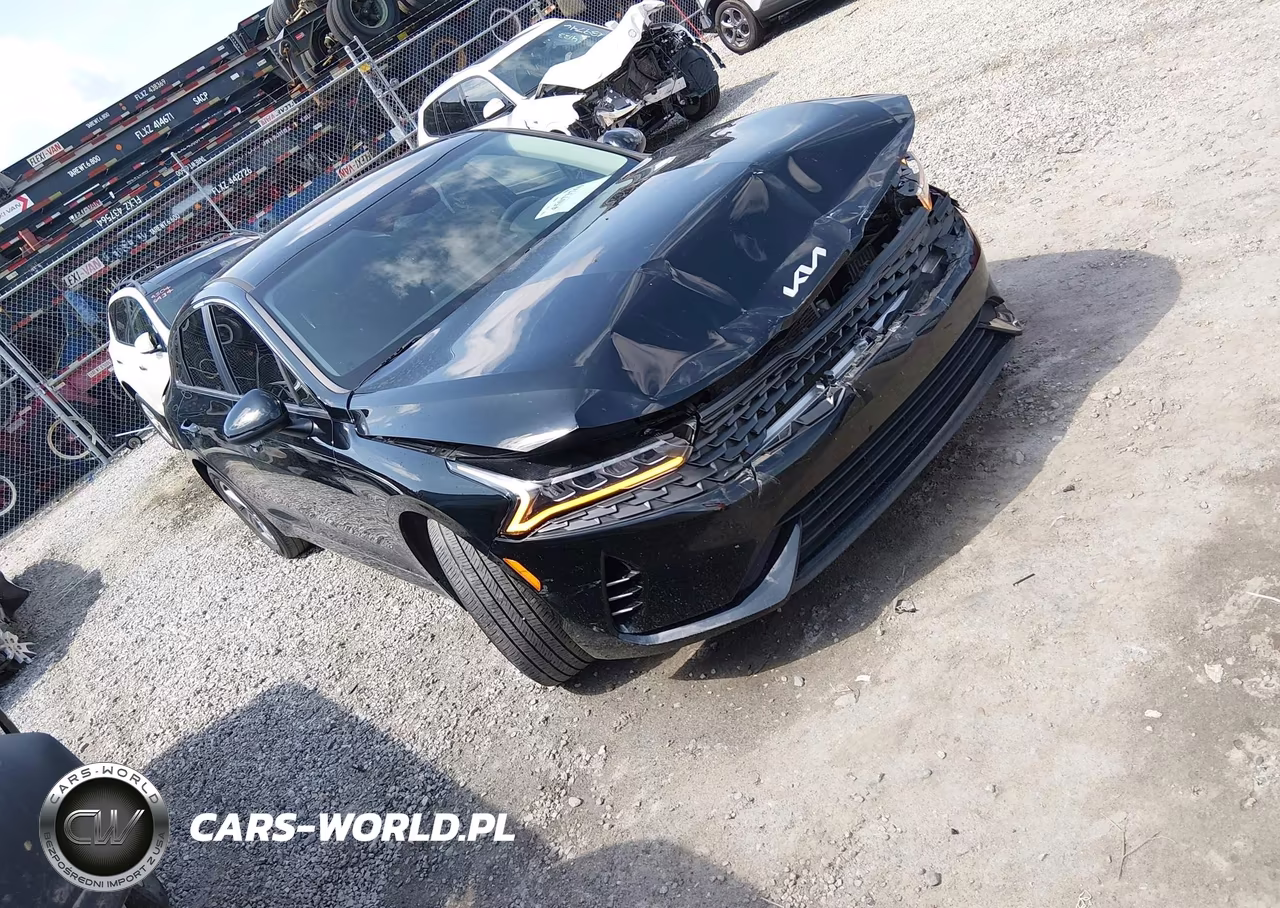 2022 Kia K5 Lxs – zdjęcie 1 z 17