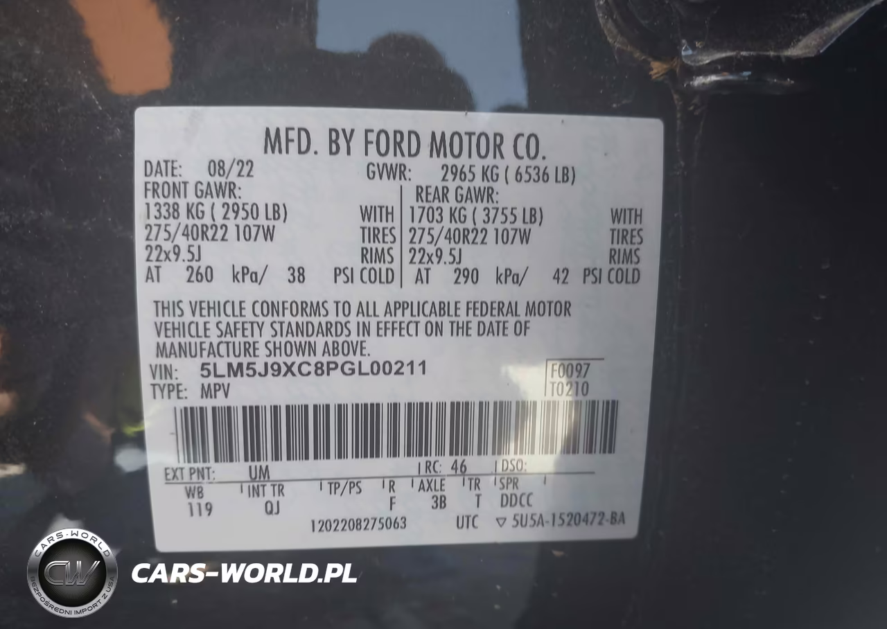 2023 Lincoln Aviator Black Label VIN:5LM5J9XC8PGL00211 - 9