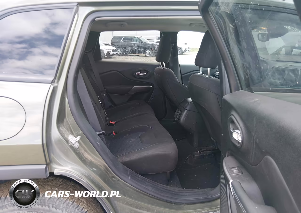 2021 Jeep Cherokee Latitude 4X4 VIN:1C4PJMCB7MD242749 - 8