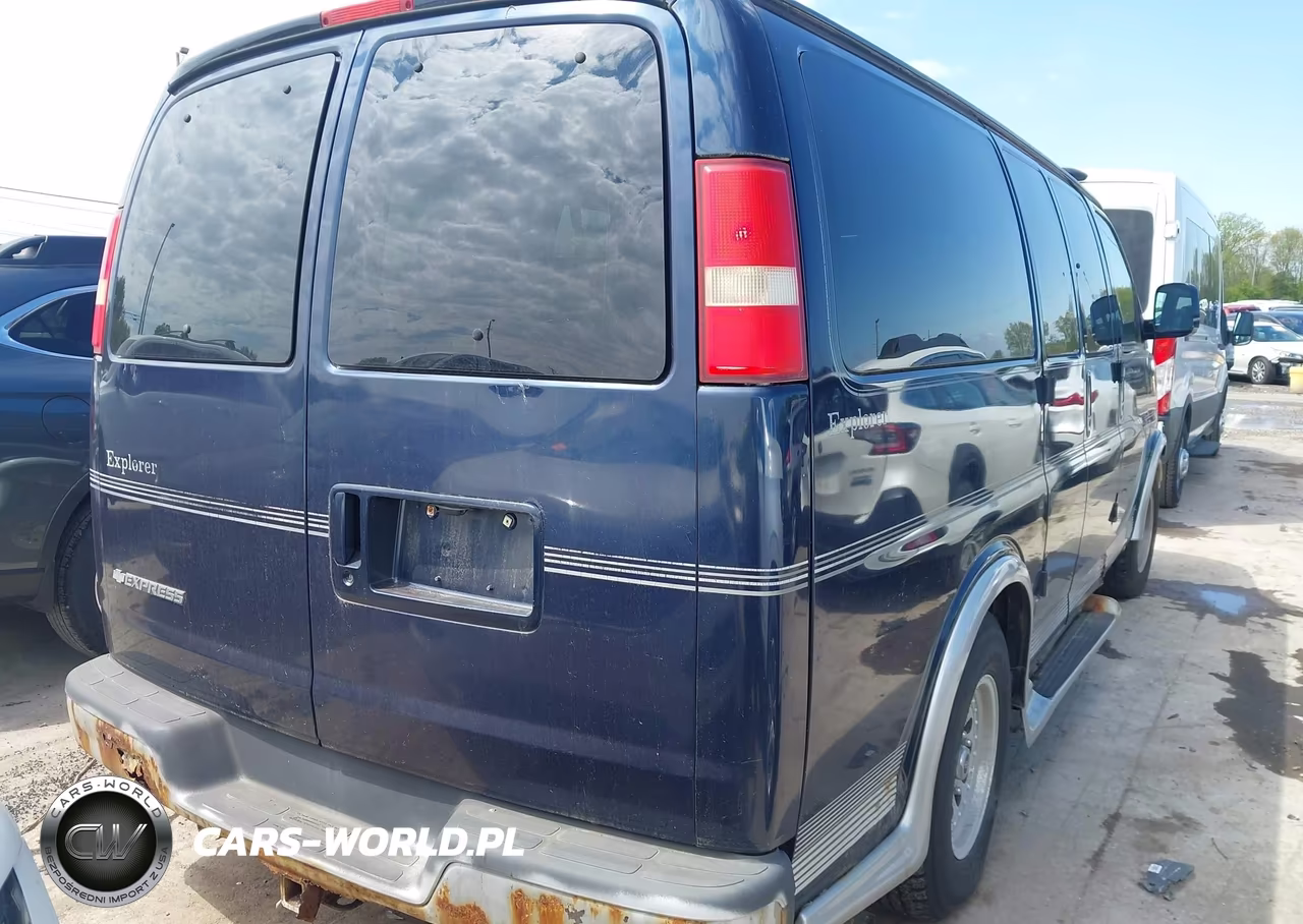 2007 Chevrolet Express Upfitter VIN:1GBFG15TX71229261 - 4