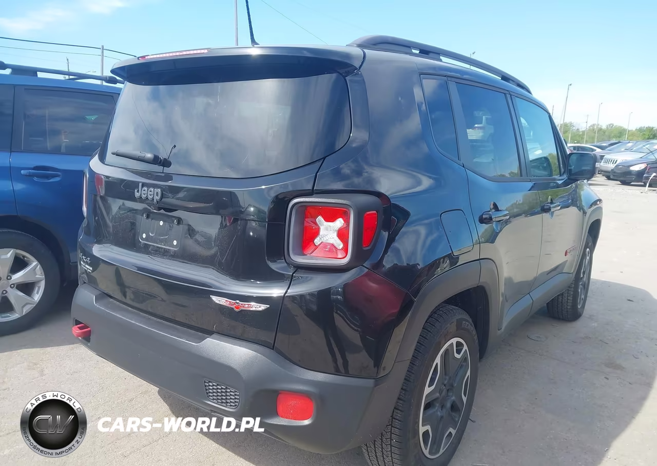 2015 Jeep Renegade Trailhawk VIN:ZACCJBCT0FPB65817 - 4