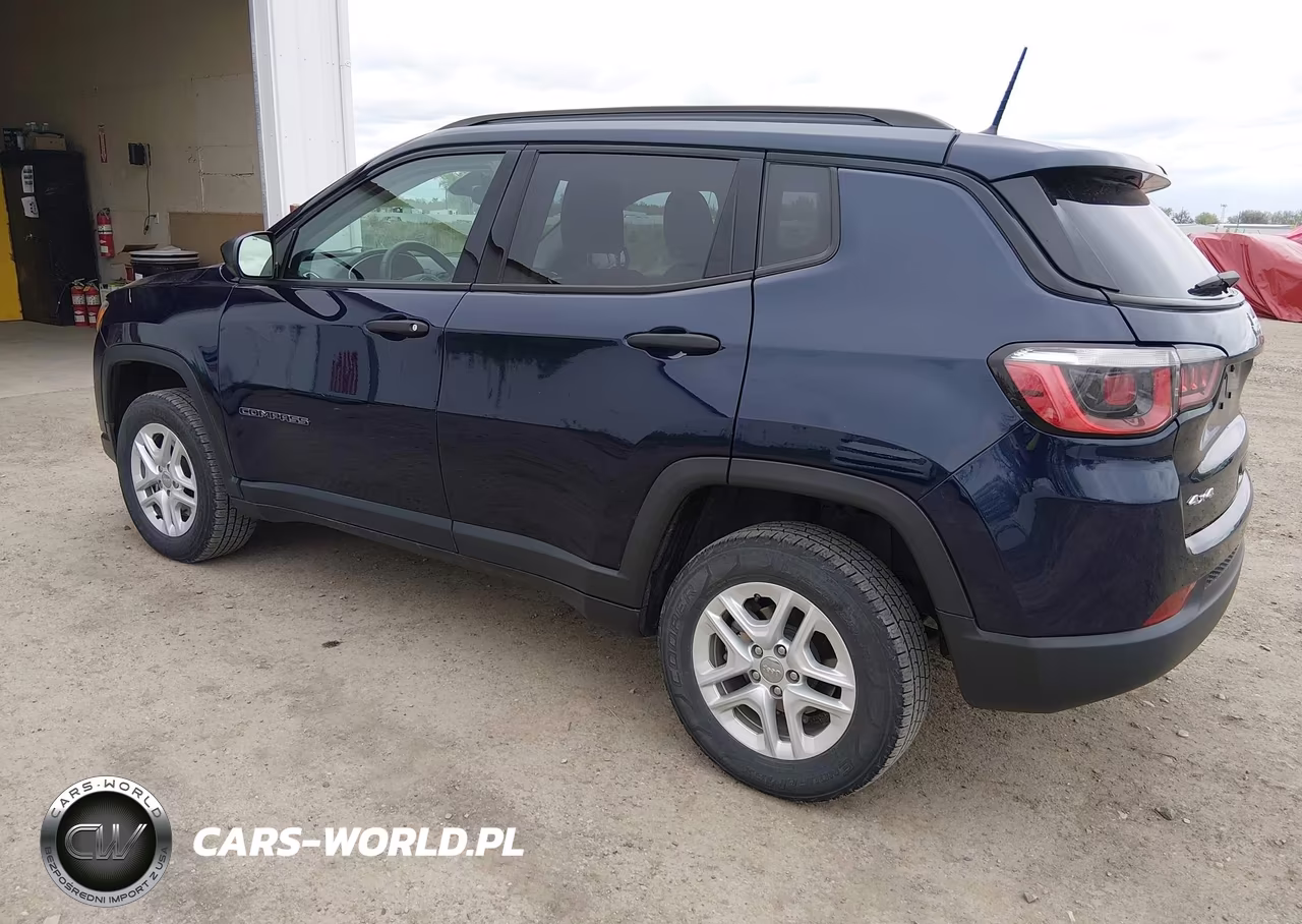 2018 Jeep Compass Sport 4X4 VIN:3C4NJDAB1JT392274 - 3