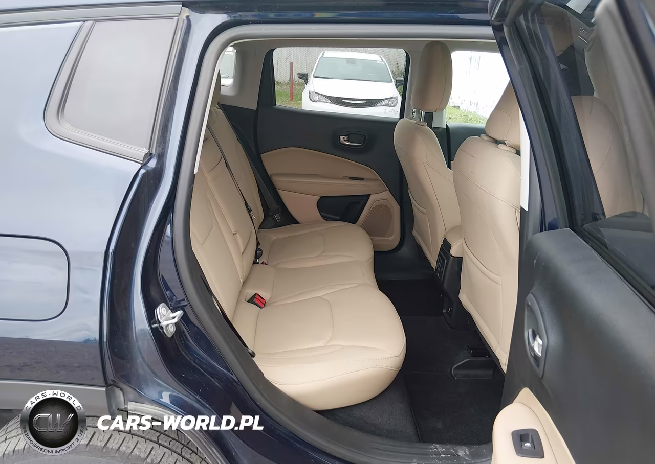2018 Jeep Compass Sport 4X4 VIN:3C4NJDAB1JT392274 - 8