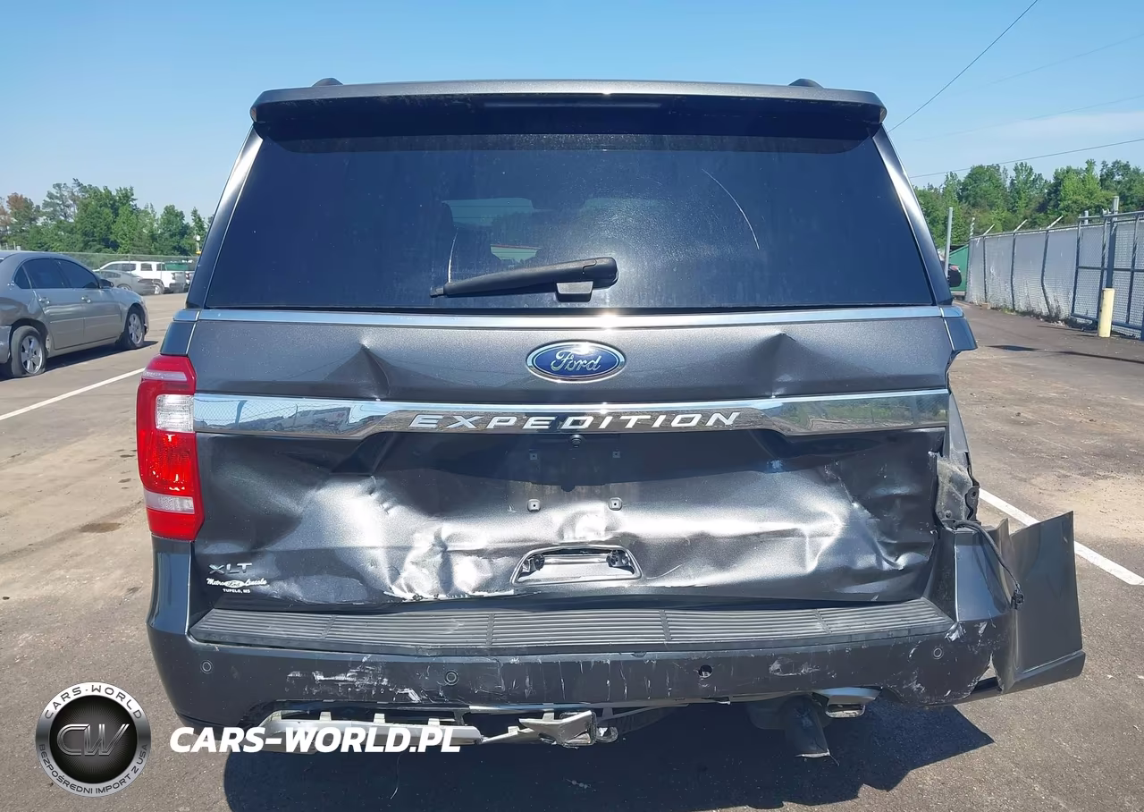 2018 Ford Expedition Xlt VIN:1FMJU1HT6JEA06057 - 17
