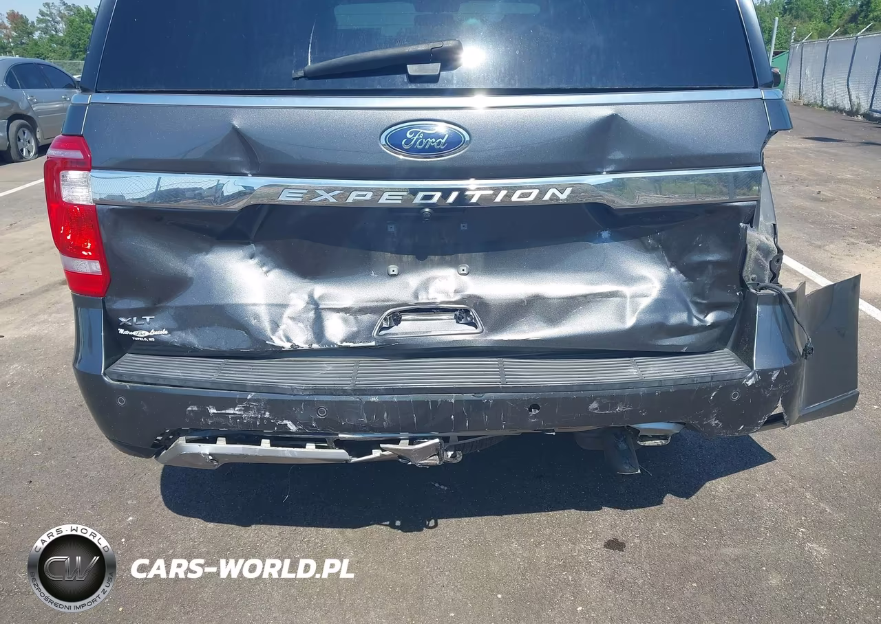 2018 Ford Expedition Xlt VIN:1FMJU1HT6JEA06057 - 18