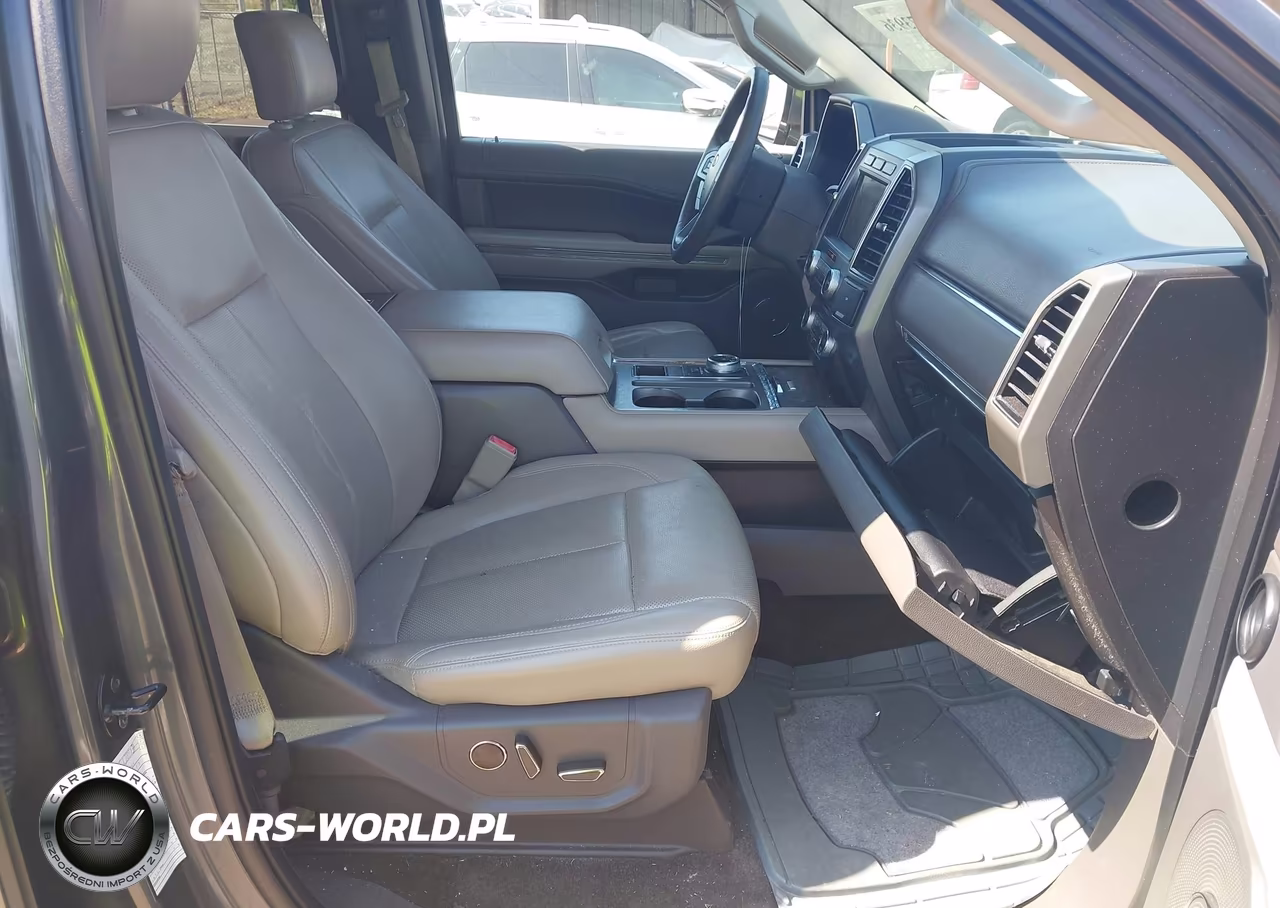 2018 Ford Expedition Xlt VIN:1FMJU1HT6JEA06057 - 5