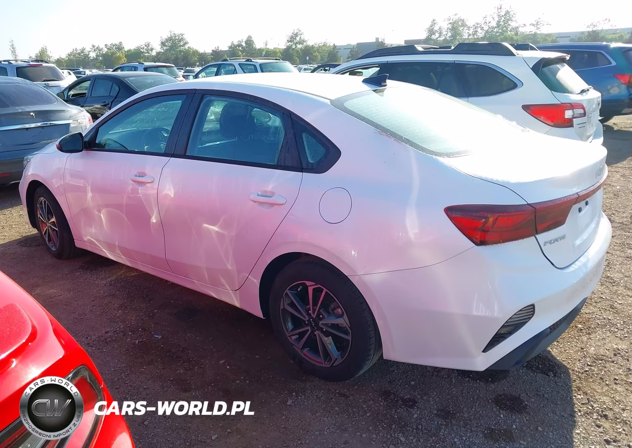 2024 Kia Forte Lxs VIN:3KPF24AD9RE830168 - 3