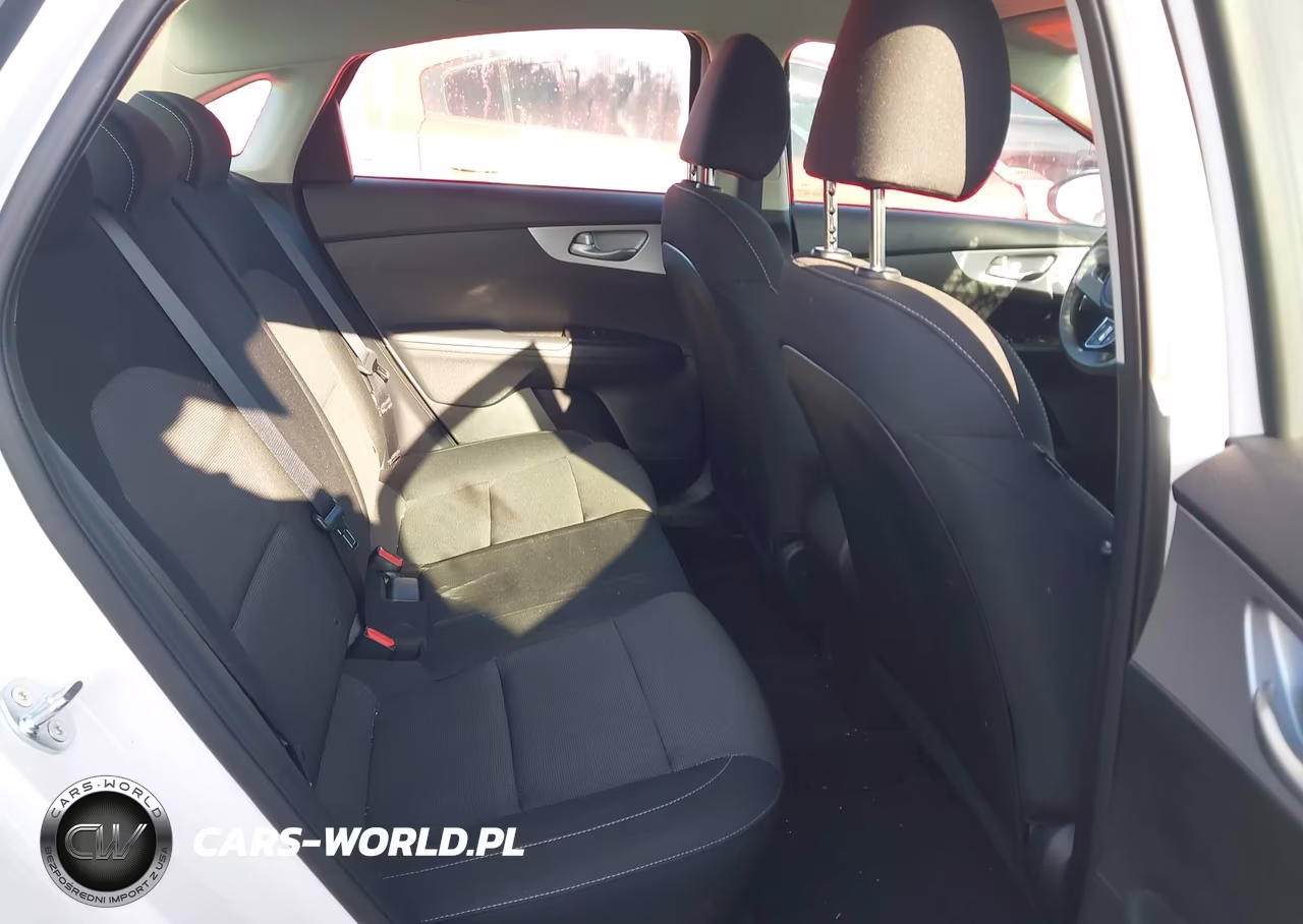 2024 Kia Forte Lxs VIN:3KPF24AD9RE830168 - 8