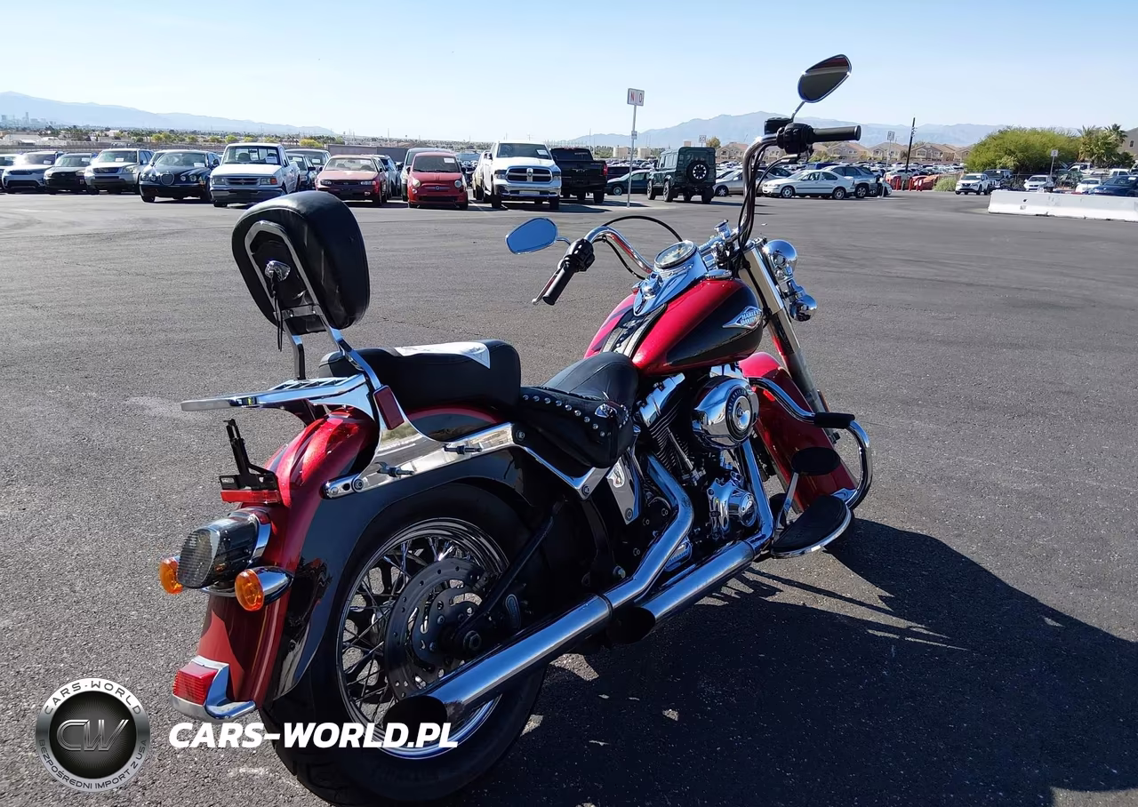2012 Harley-Davidson Flstc Heritage Softail Classic VIN:1HD1BWV13CB032791 - 4