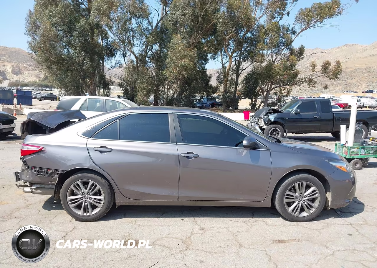 2017 Toyota Camry Se VIN:4T1BF1FK2HU626381 - 13