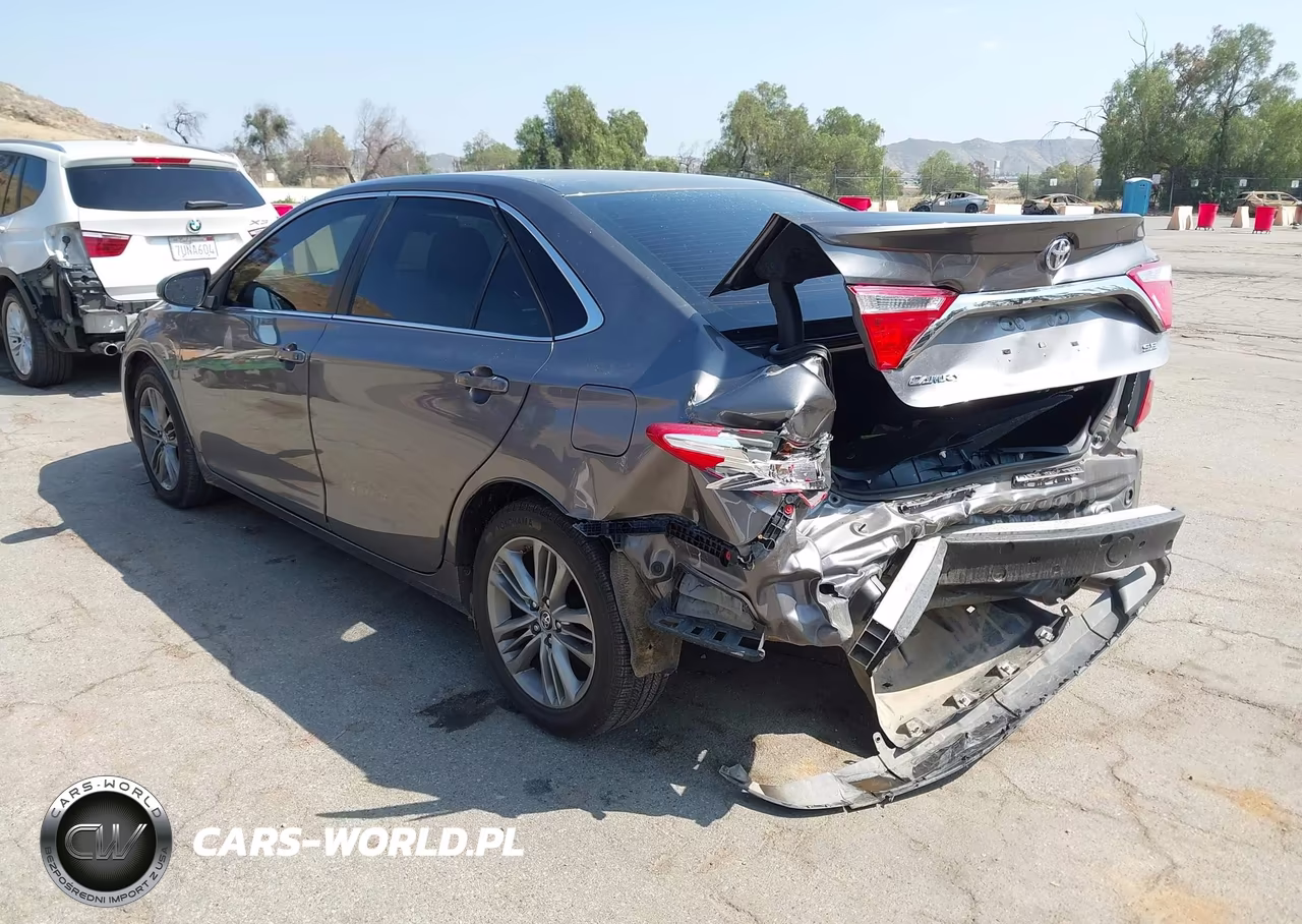 2017 Toyota Camry Se VIN:4T1BF1FK2HU626381 - 3