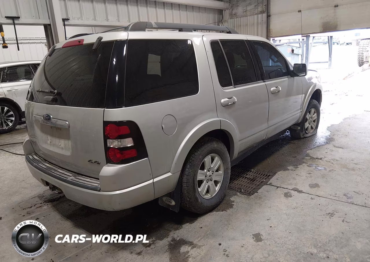 2009 Ford Explorer Xlt VIN:1FMEU73E99UA01028 - 4