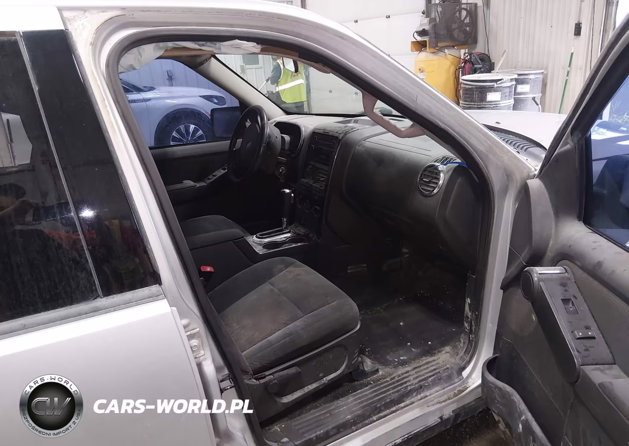 2009 Ford Explorer Xlt VIN:1FMEU73E99UA01028 - 5