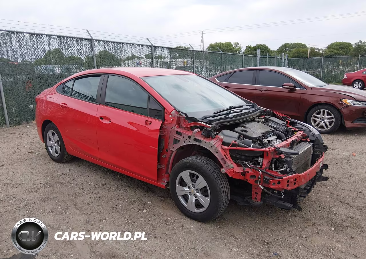 2017 Chevrolet Cruze Ls Auto – zdjęcie 1 z 13