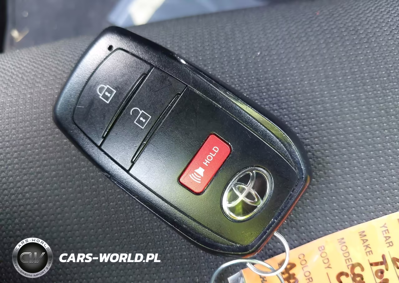 2025 Toyota Corolla Cross Le VIN:7MUCAAAG6SV150499 - 11