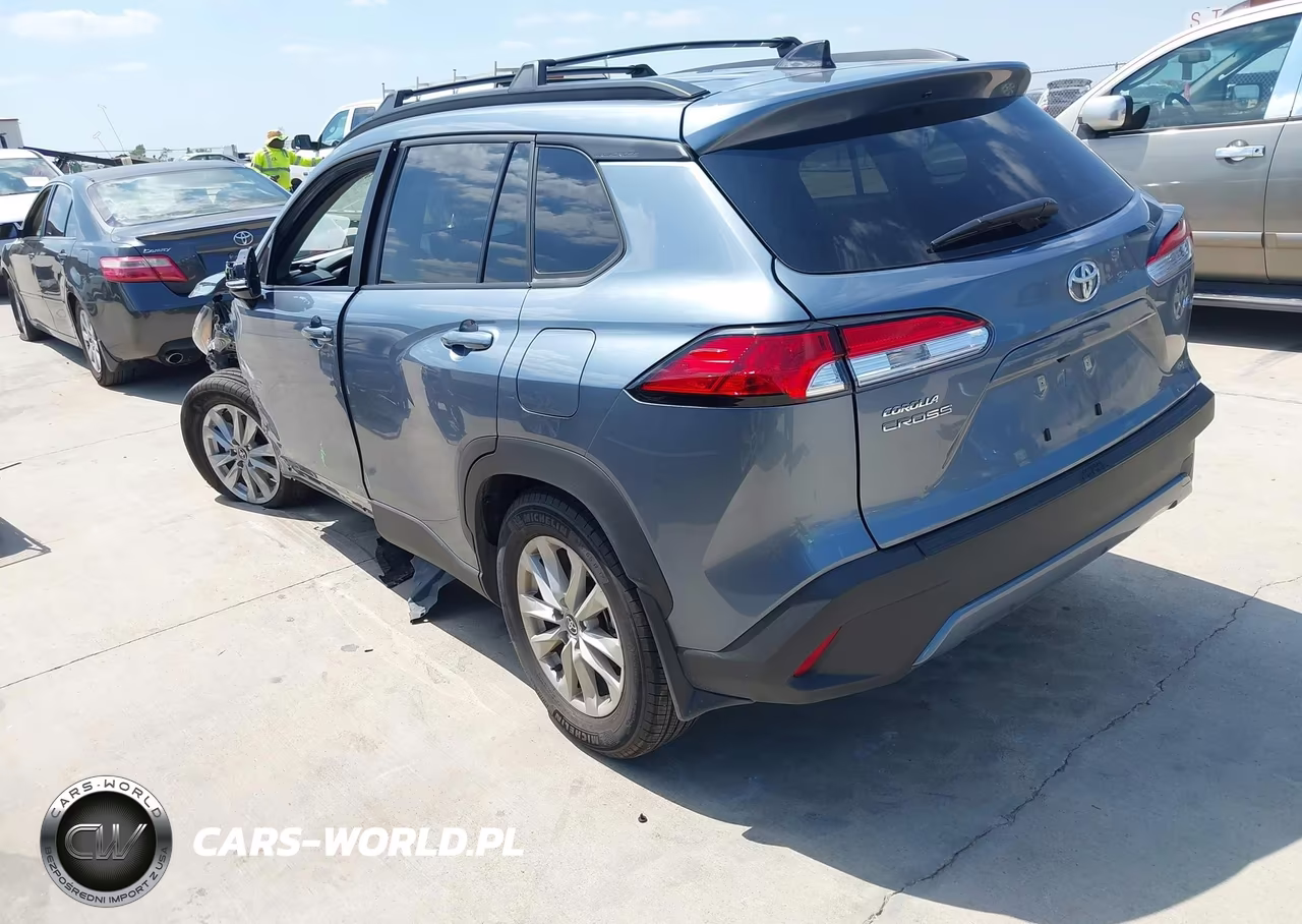 2025 Toyota Corolla Cross Le VIN:7MUCAAAG6SV150499 - 3