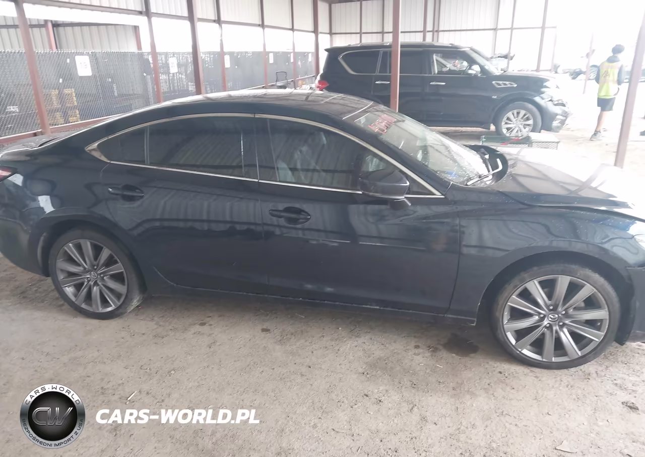 2018 Mazda Mazda6 Touring VIN:JM1GL1VM0J1307820 - 14
