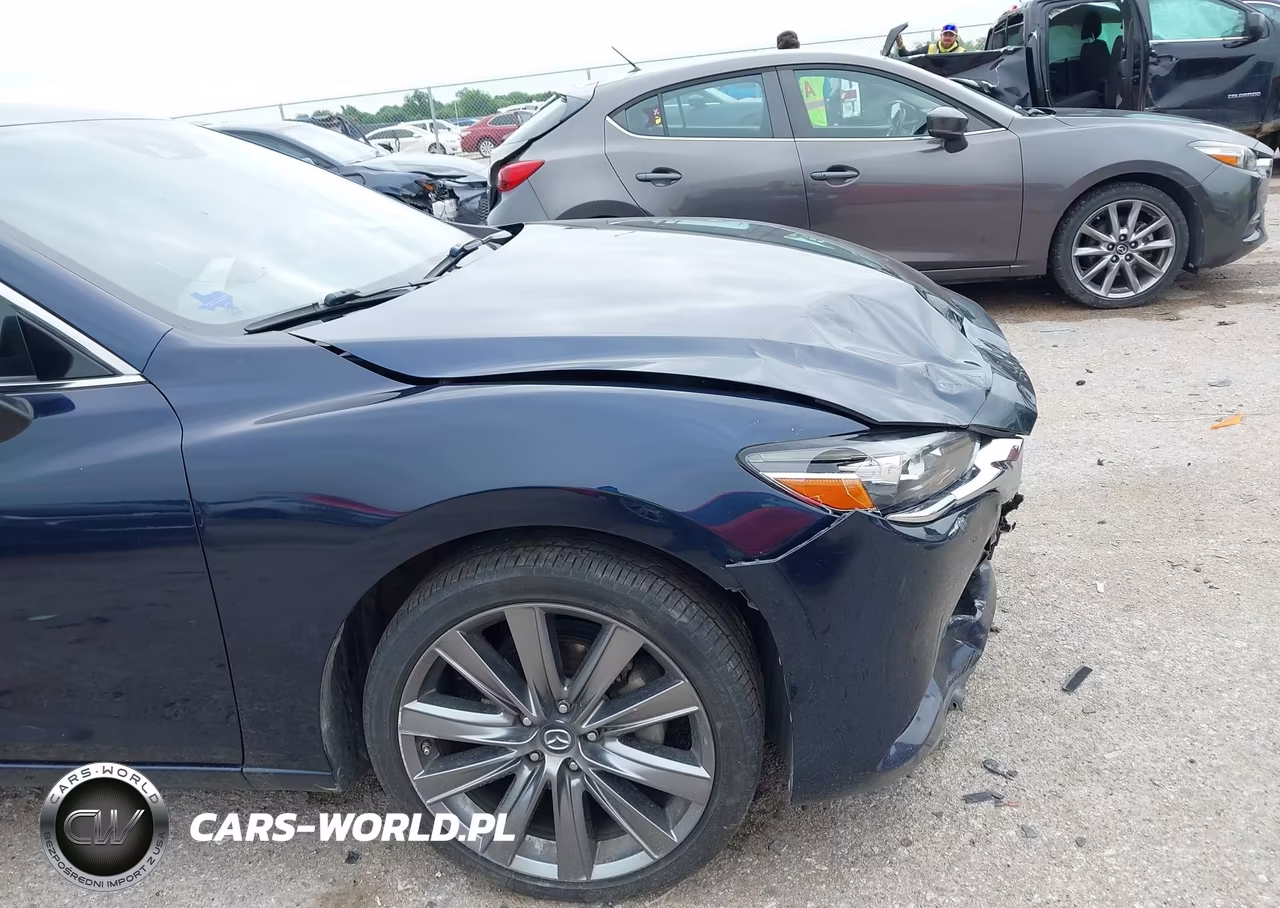 2018 Mazda Mazda6 Touring VIN:JM1GL1VM0J1307820 - 19