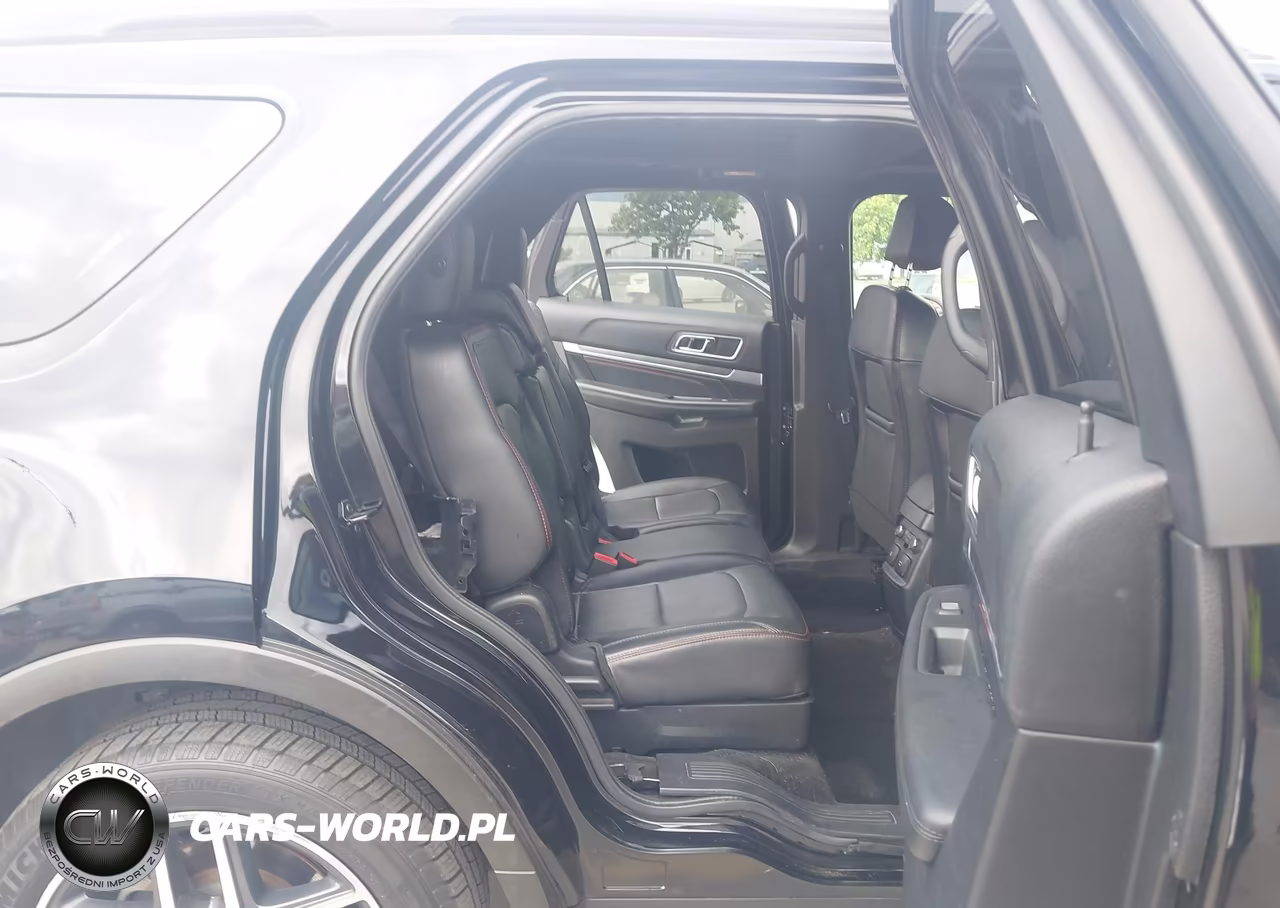 2017 Ford Explorer Sport VIN:1FM5K8GT1HGA88537 - 8