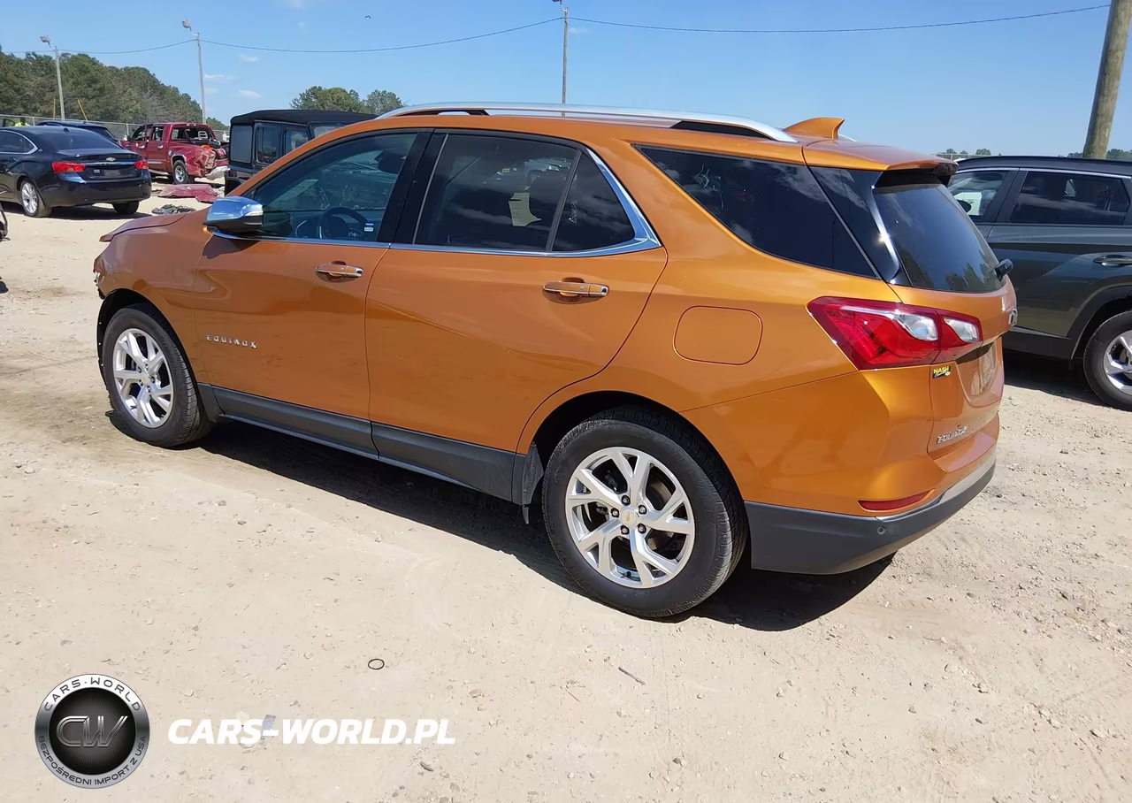 2018 Chevrolet Equinox Premier VIN:2GNAXMEV7J6190391 - 3