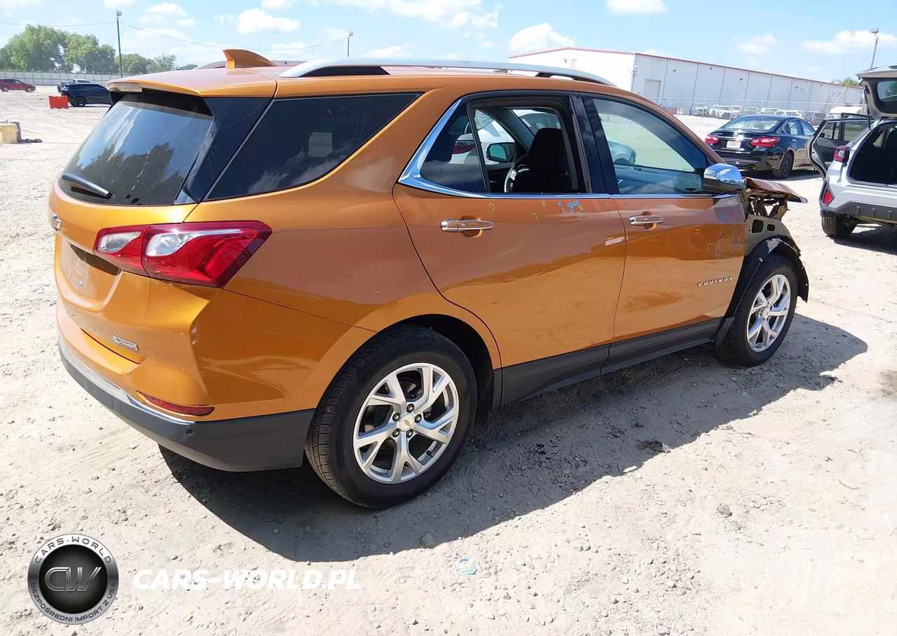2018 Chevrolet Equinox Premier VIN:2GNAXMEV7J6190391 - 4