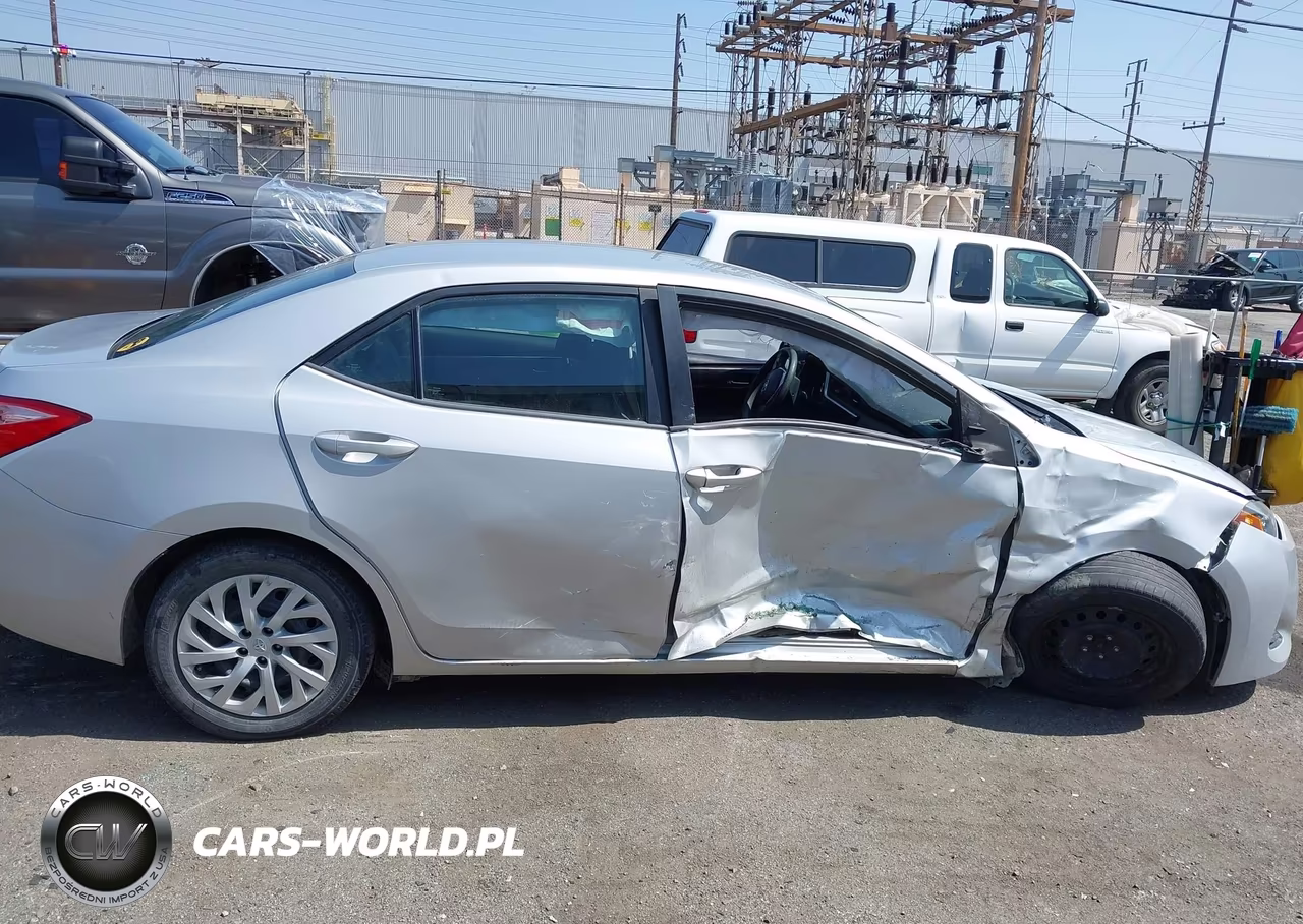 2019 Toyota Corolla Le VIN:5YFBURHE0KP886234 - 13