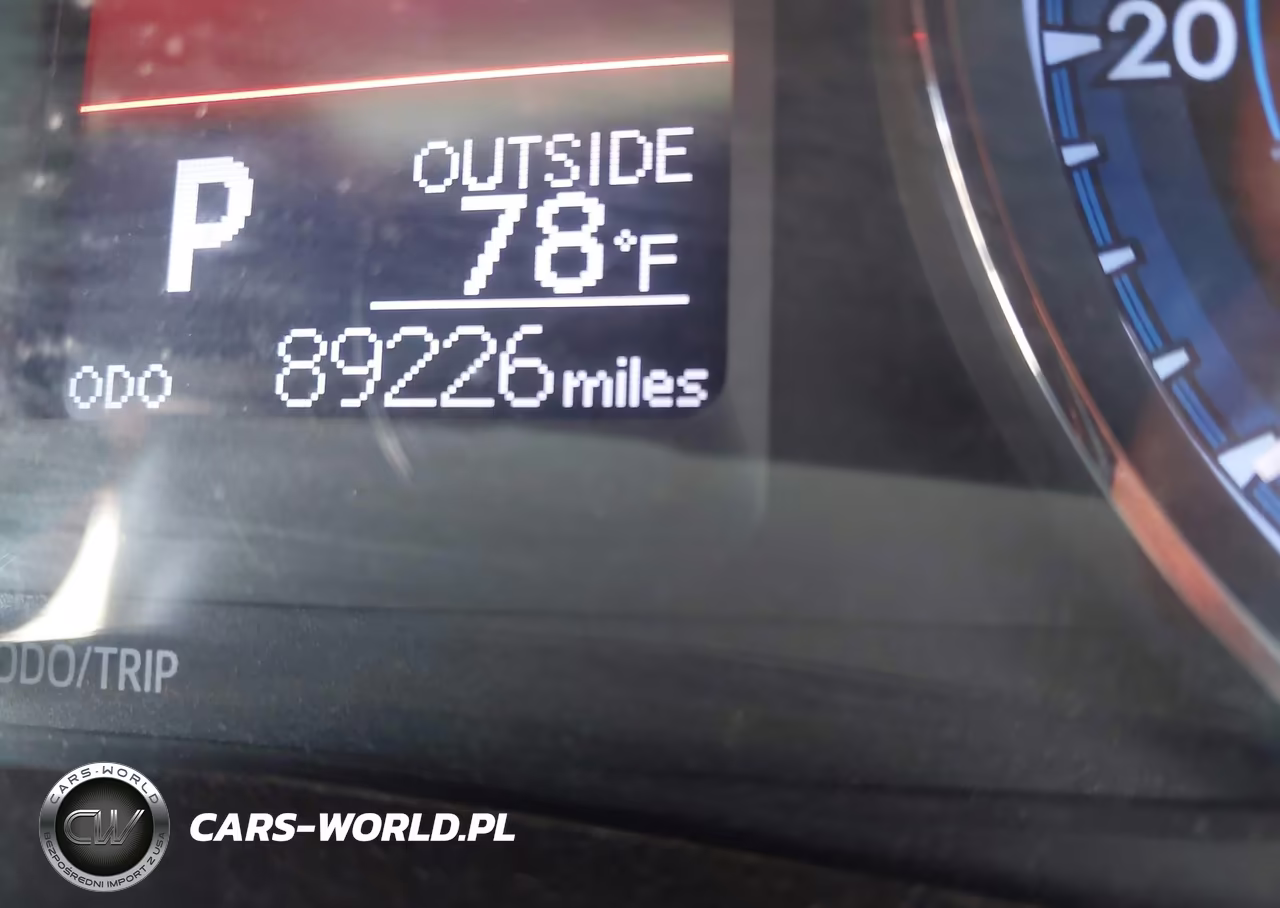 2019 Toyota Corolla Le VIN:5YFBURHE0KP886234 - 15