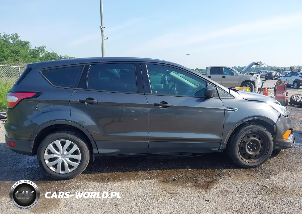 2017 Ford Escape S VIN:1FMCU0F7XHUC24348 - 13