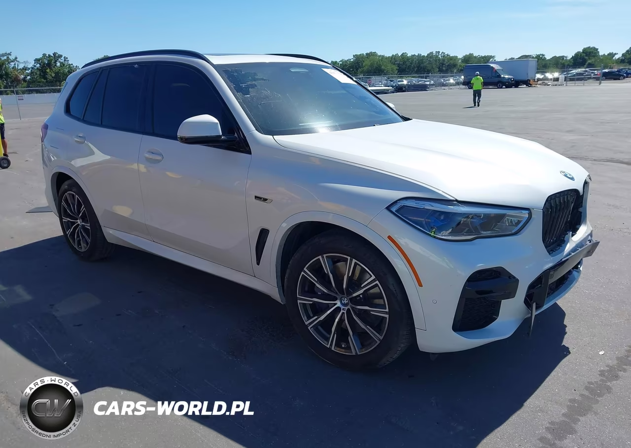 2023 BMW X5 Phev xDrive45E – zdjęcie 1 z 16