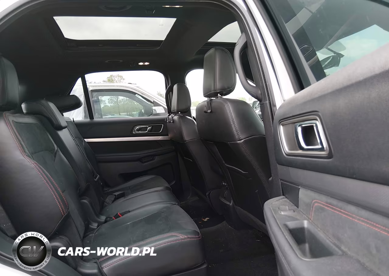 2018 Ford Explorer Xlt VIN:1FM5K8D81JGB16374 - 8