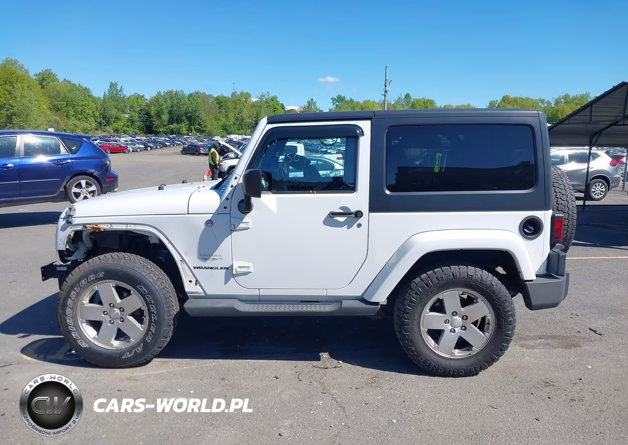 2011 Jeep Wrangler Sahara VIN:1J4AA5D14BL633159 - 15