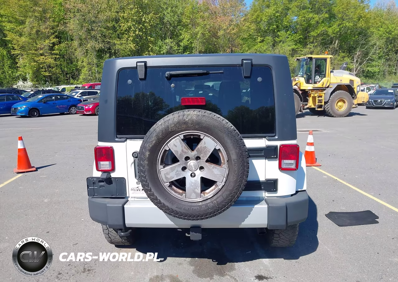 2011 Jeep Wrangler Sahara VIN:1J4AA5D14BL633159 - 17