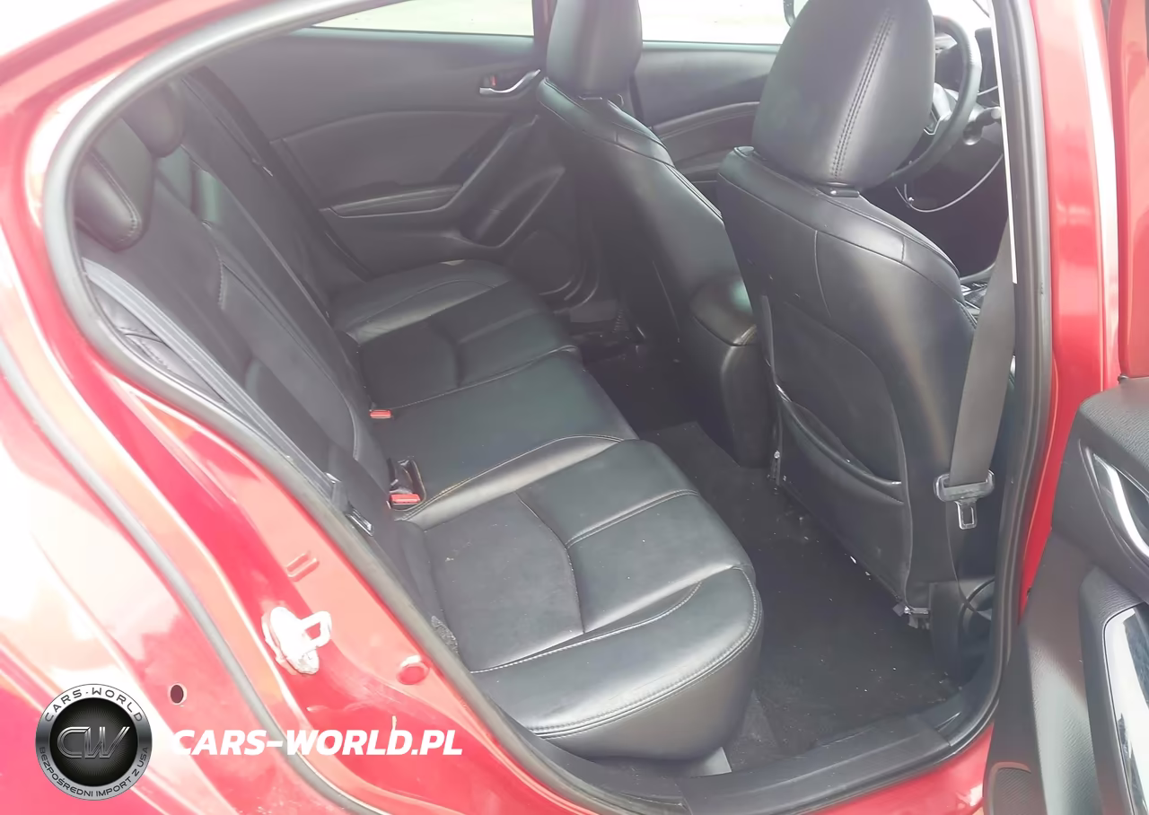 2018 Mazda Mazda3 Touring VIN:3MZBN1V35JM184799 - 8